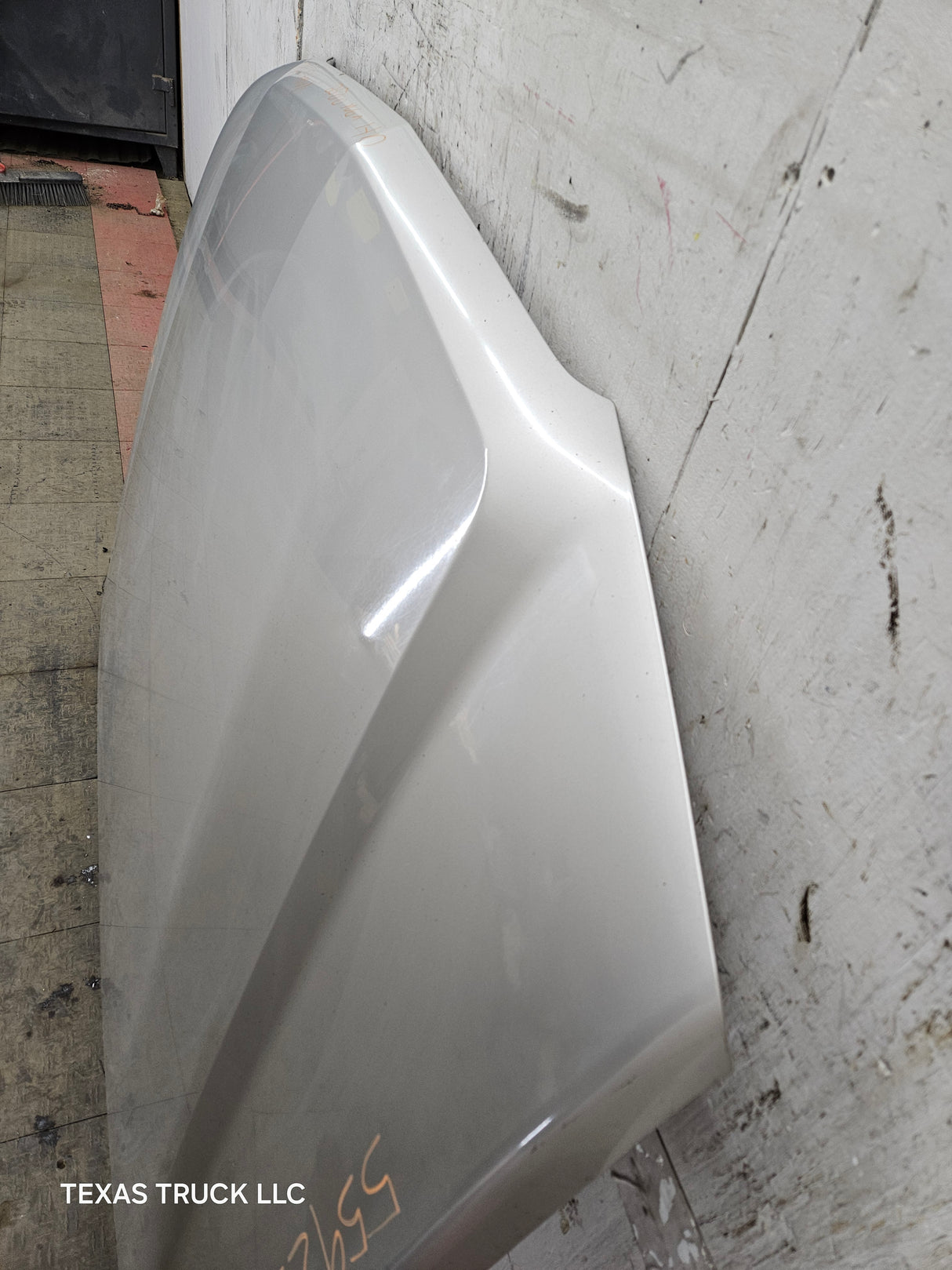 2003-2006 Chevrolet Silverado 1500 2500 'Cateye' Hood