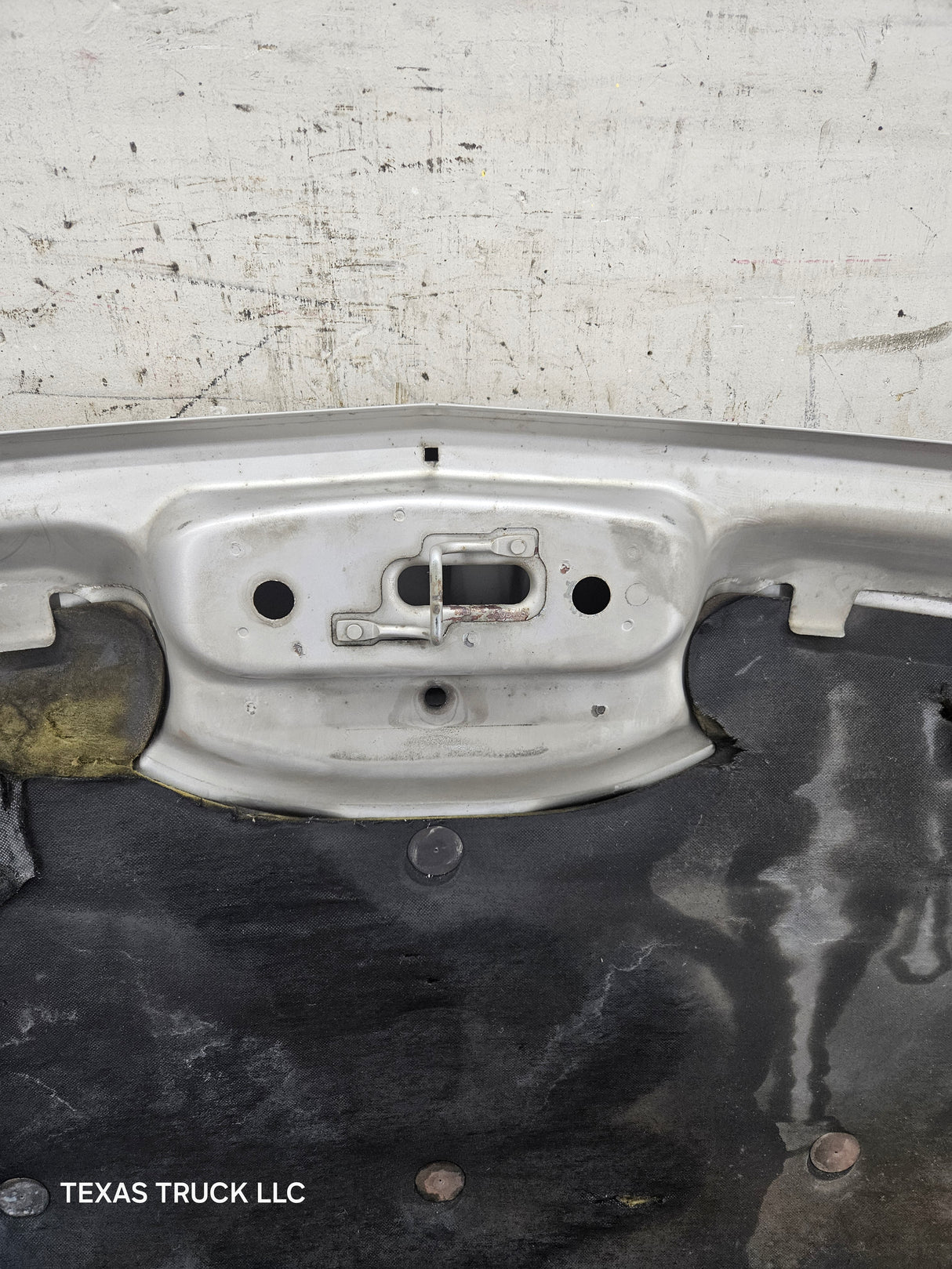 2003-2006 Chevrolet Silverado 1500 2500 'Cateye' Hood