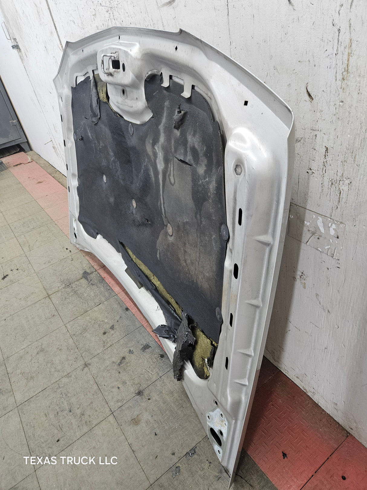 2003-2006 Chevrolet Silverado 1500 2500 'Cateye' Hood