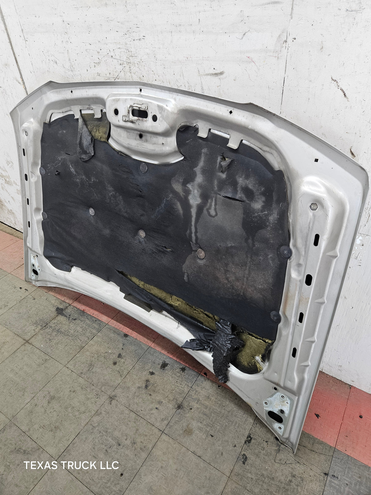 2003-2006 Chevrolet Silverado 1500 2500 'Cateye' Hood