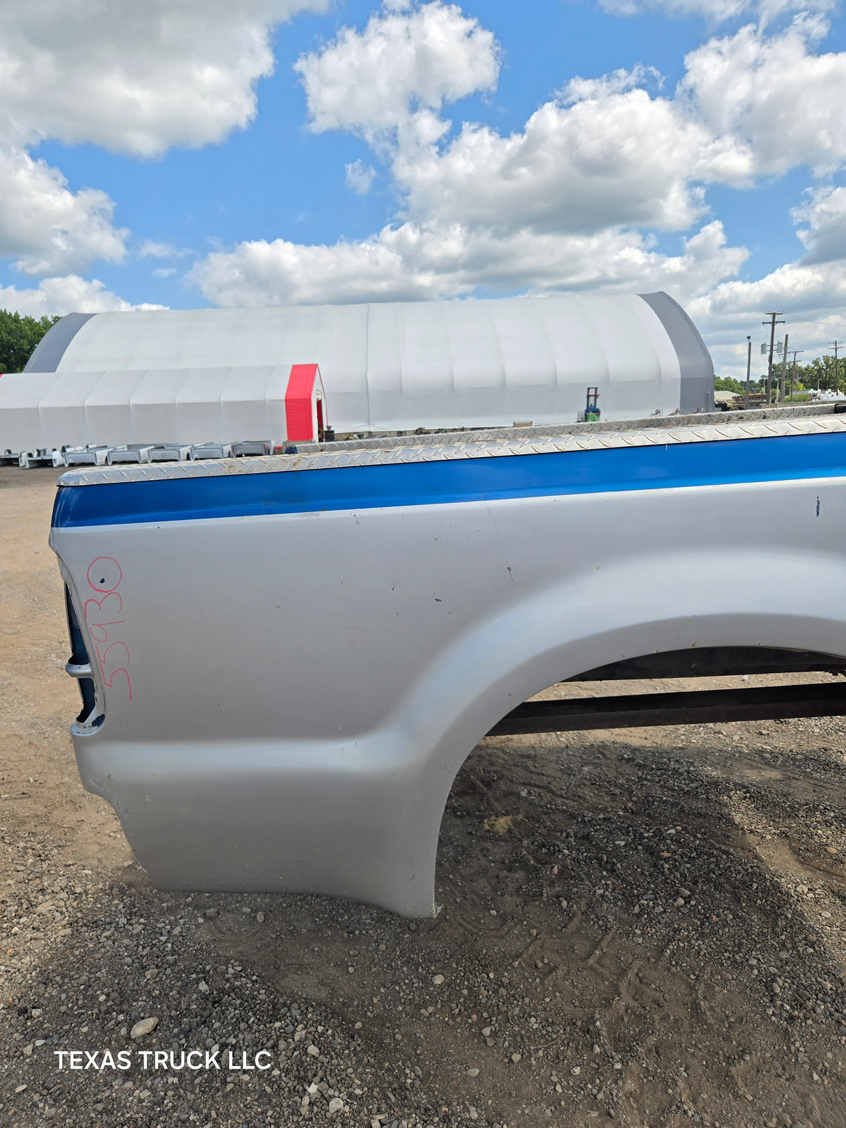 1999-2010 Ford Super Duty F250 F350 6' 9" Short Truck Bed - Silver