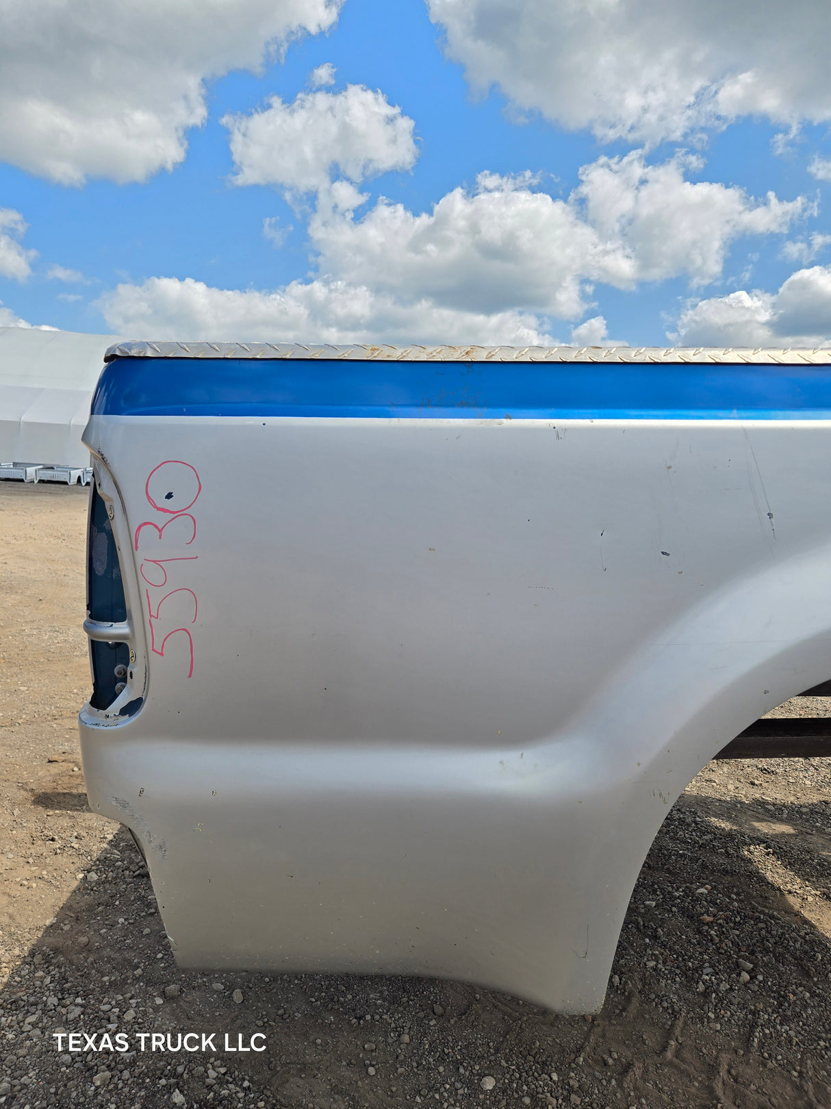 1999-2010 Ford Super Duty F250 F350 6' 9" Short Truck Bed - Silver