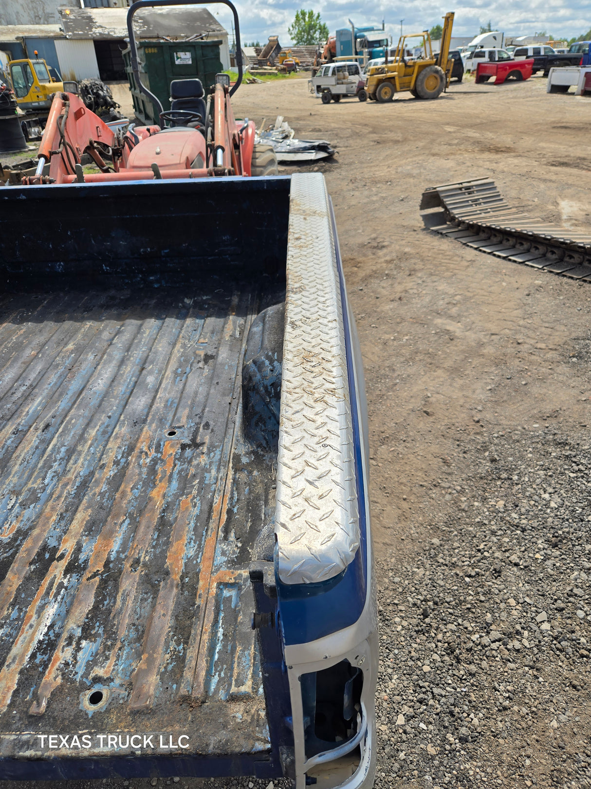 1999-2010 Ford Super Duty F250 F350 6' 9" Short Truck Bed - Silver