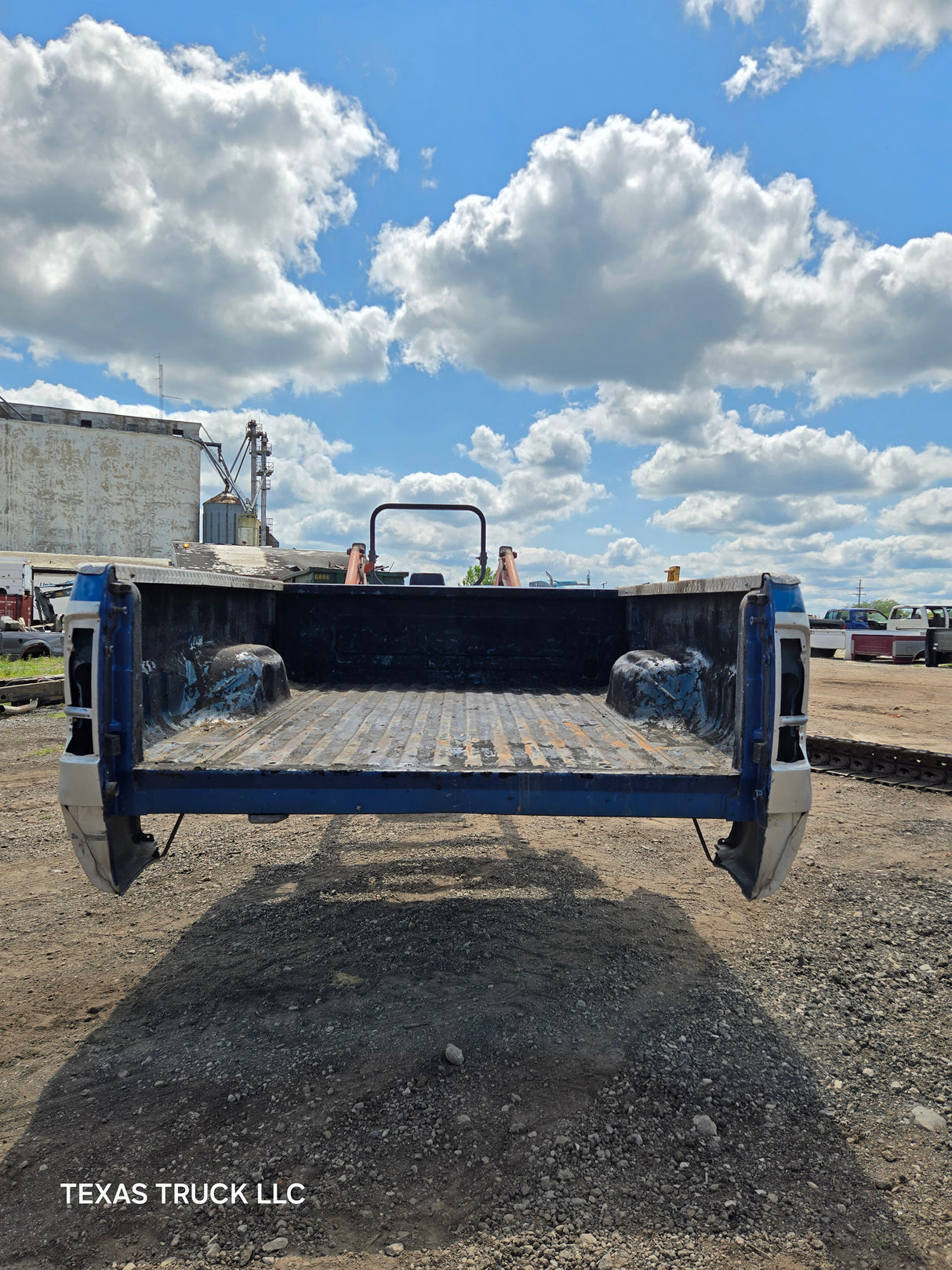 1999-2010 Ford Super Duty F250 F350 6' 9" Short Truck Bed - Silver