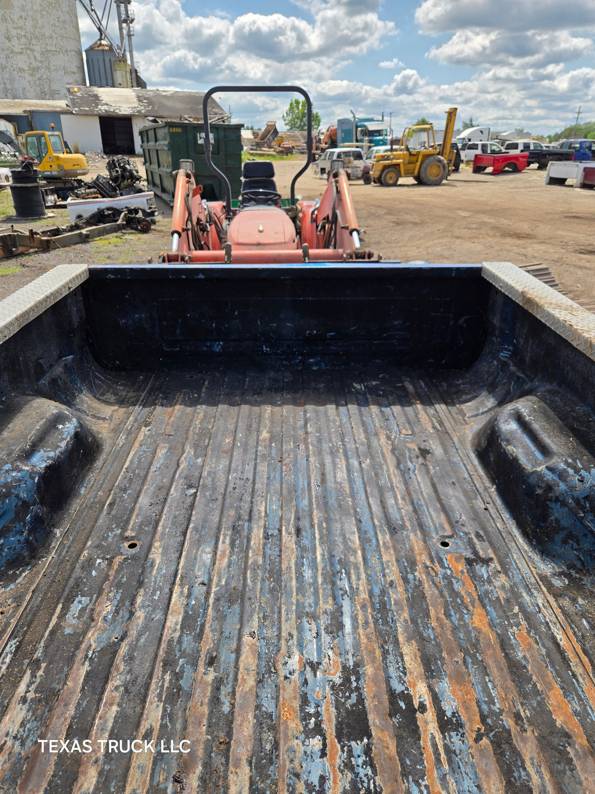 1999-2010 Ford Super Duty F250 F350 6' 9" Short Truck Bed - Silver