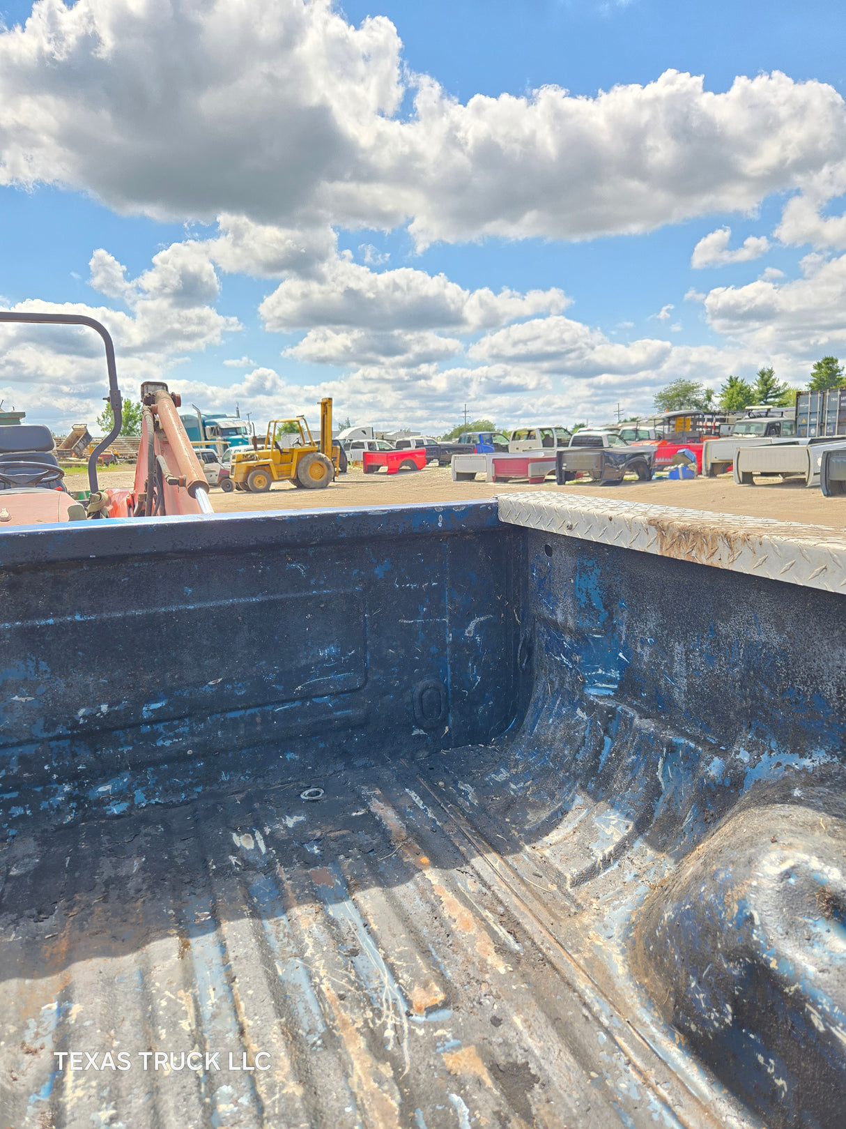 1999-2010 Ford Super Duty F250 F350 6' 9" Short Truck Bed - Silver
