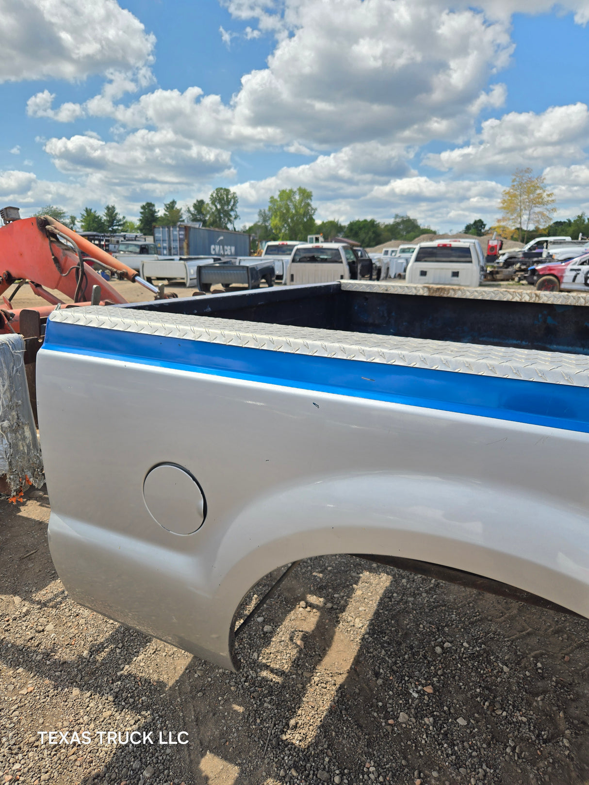 1999-2010 Ford Super Duty F250 F350 6' 9" Short Truck Bed - Silver