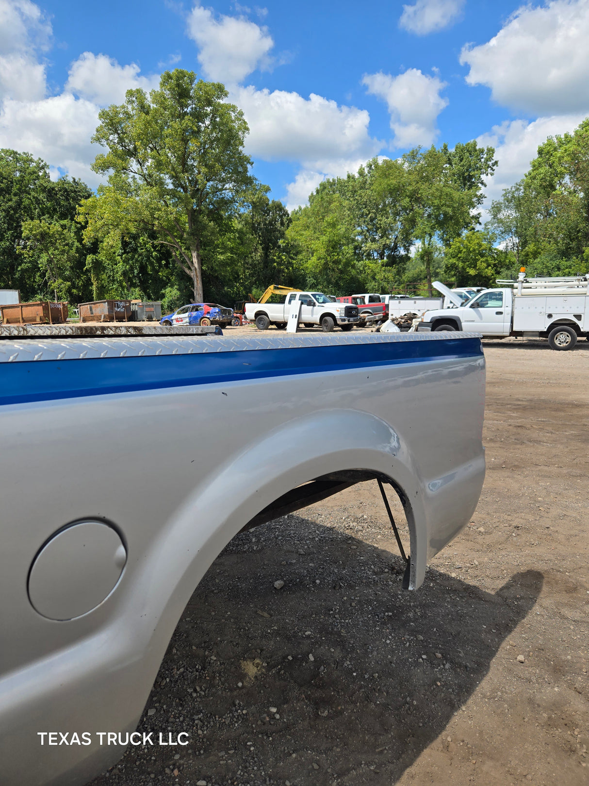 1999-2010 Ford Super Duty F250 F350 6' 9" Short Truck Bed - Silver