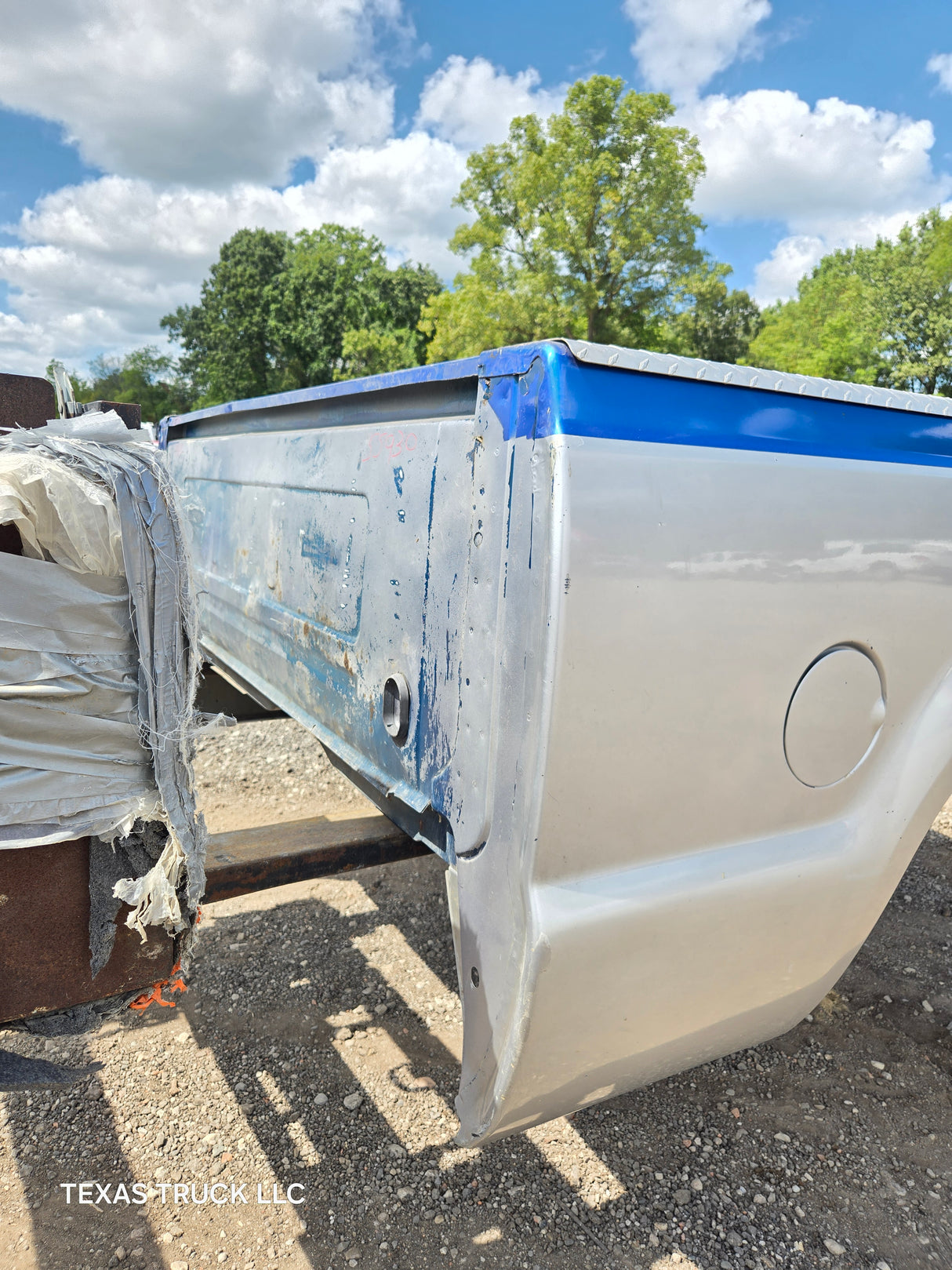 1999-2010 Ford Super Duty F250 F350 6' 9" Short Truck Bed - Silver