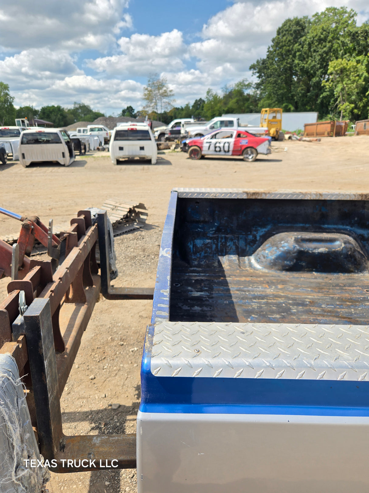 1999-2010 Ford Super Duty F250 F350 6' 9" Short Truck Bed - Silver