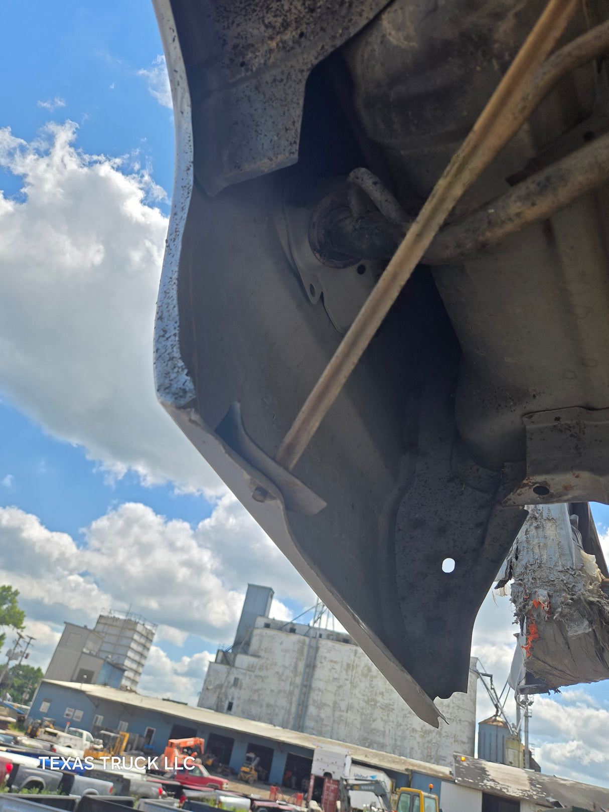 1999-2010 Ford Super Duty F250 F350 6' 9" Short Truck Bed - Silver