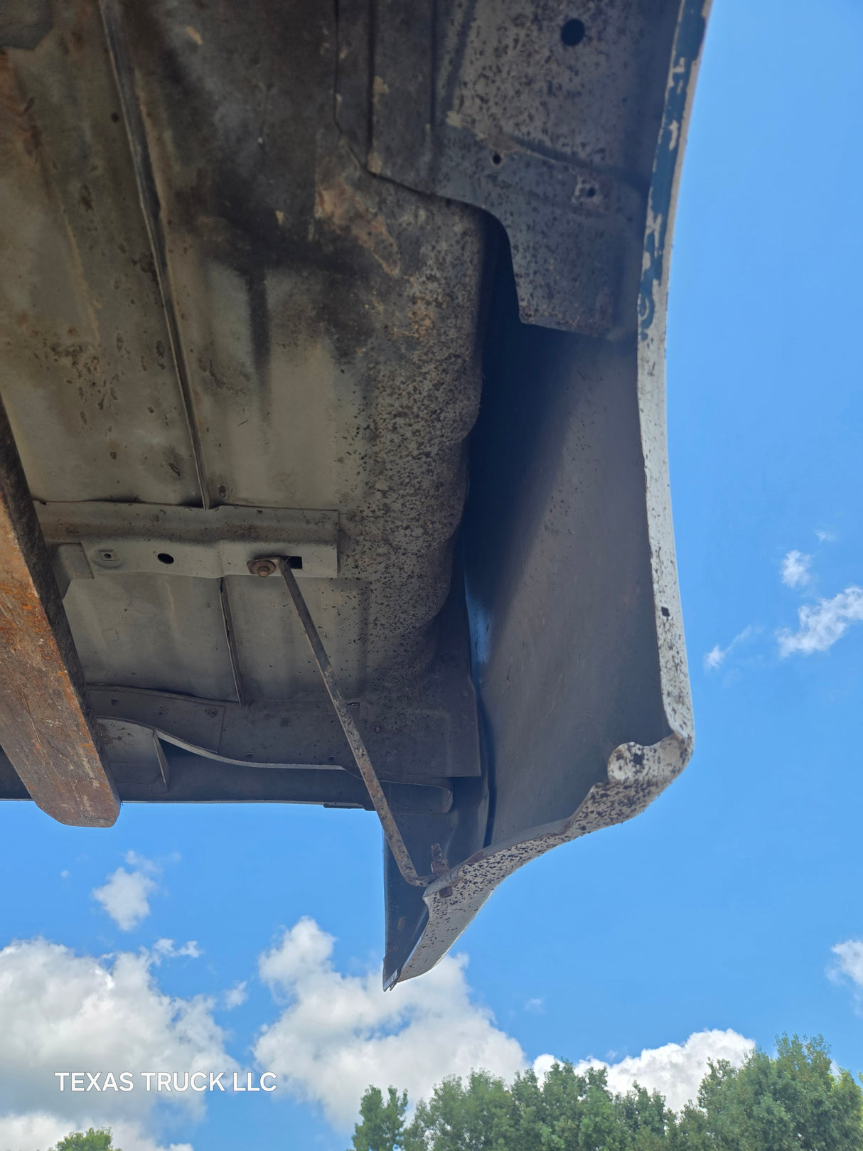 1999-2010 Ford Super Duty F250 F350 6' 9" Short Truck Bed - Silver