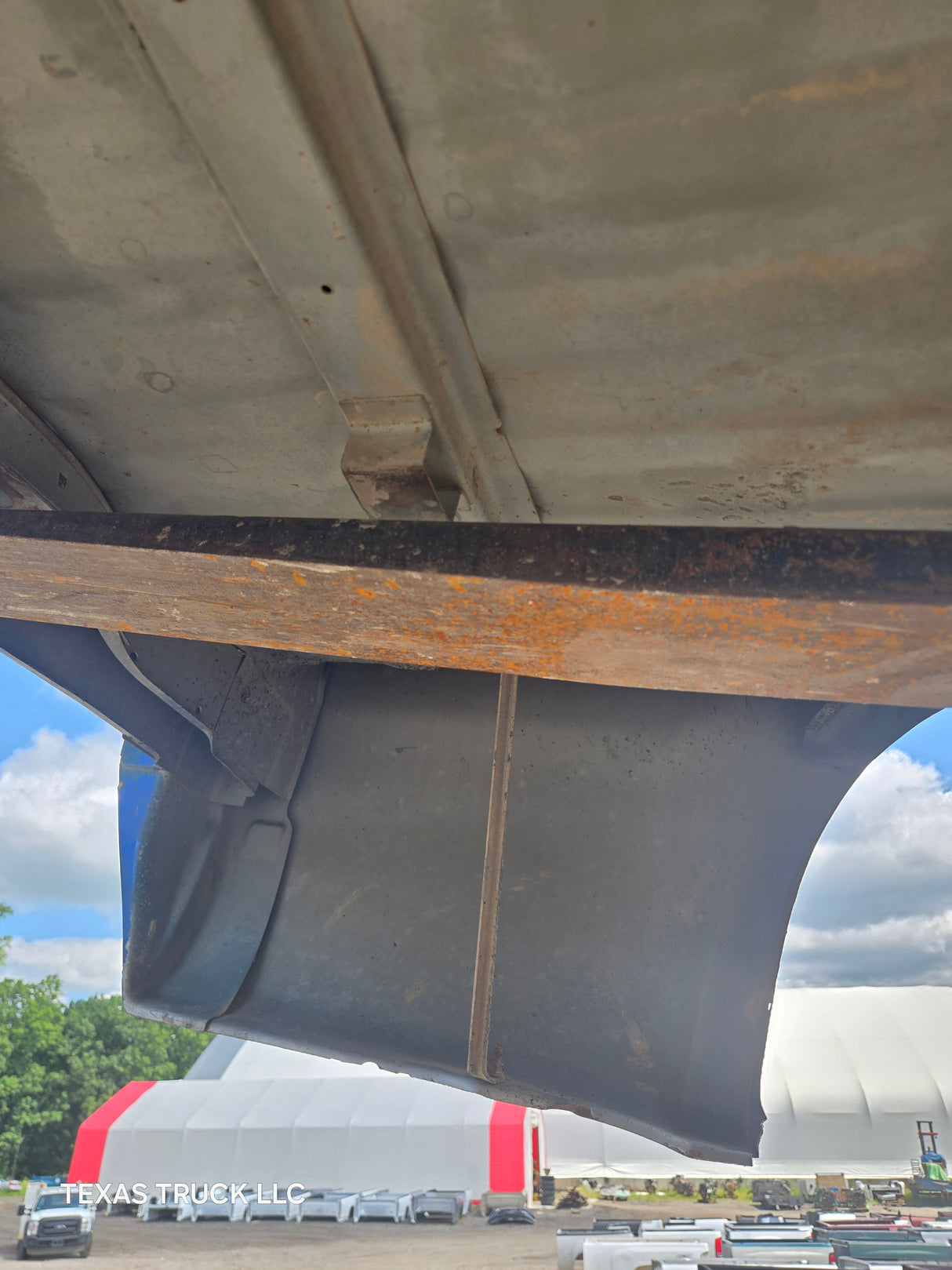 1999-2010 Ford Super Duty F250 F350 6' 9" Short Truck Bed - Silver