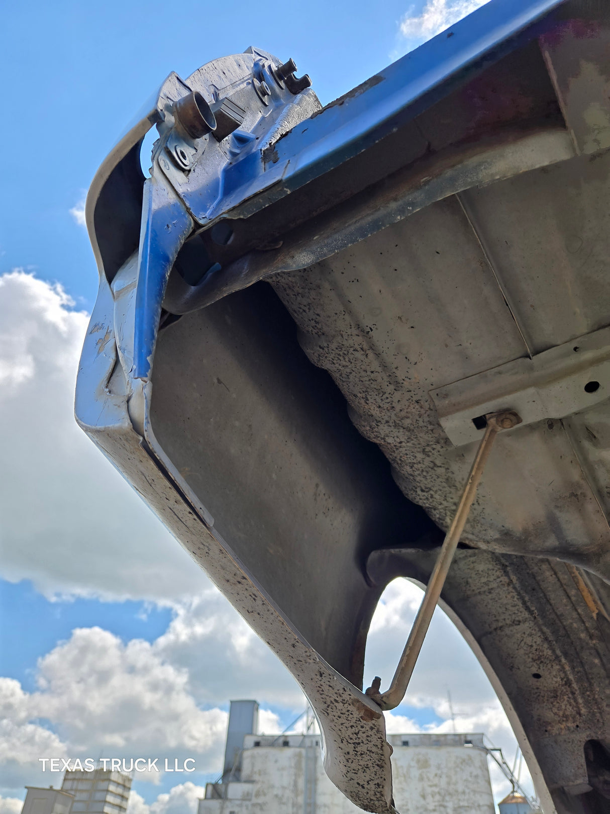 1999-2010 Ford Super Duty F250 F350 6' 9" Short Truck Bed - Silver