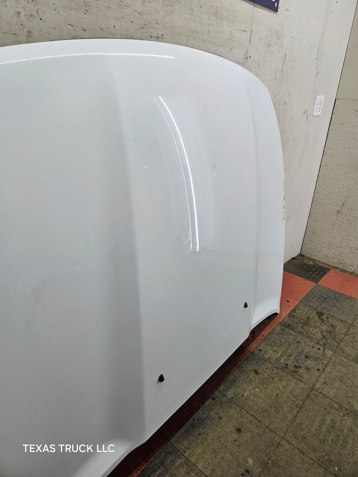 2009-2018 Dodge Ram 1500 4th Gen Hood - White