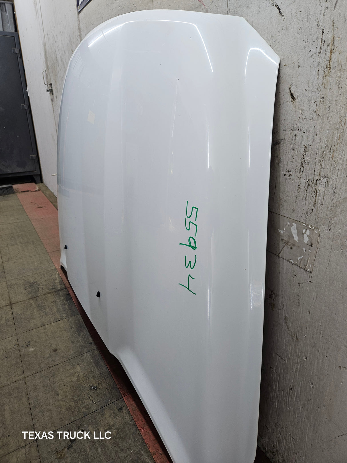 2009-2018 Dodge Ram 1500 4th Gen Hood - White