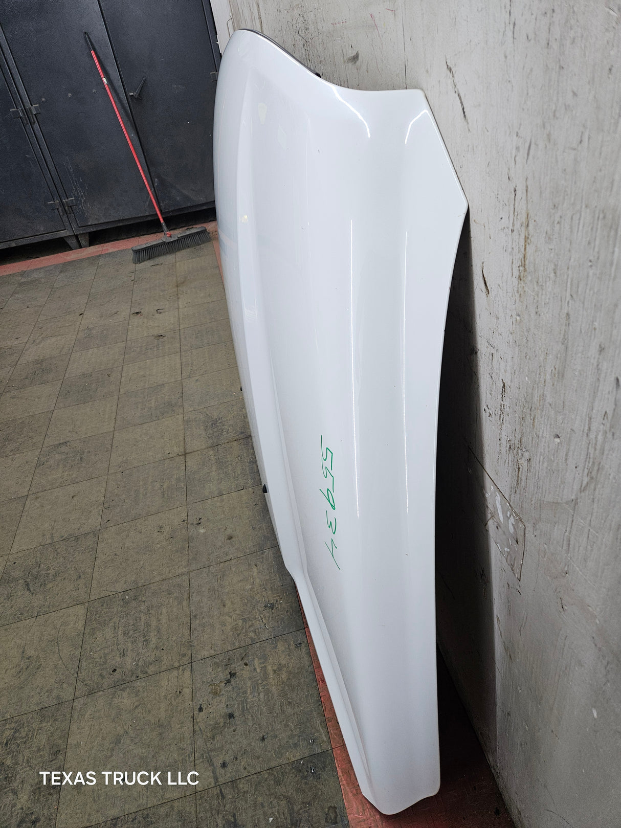 2009-2018 Dodge Ram 1500 4th Gen Hood - White