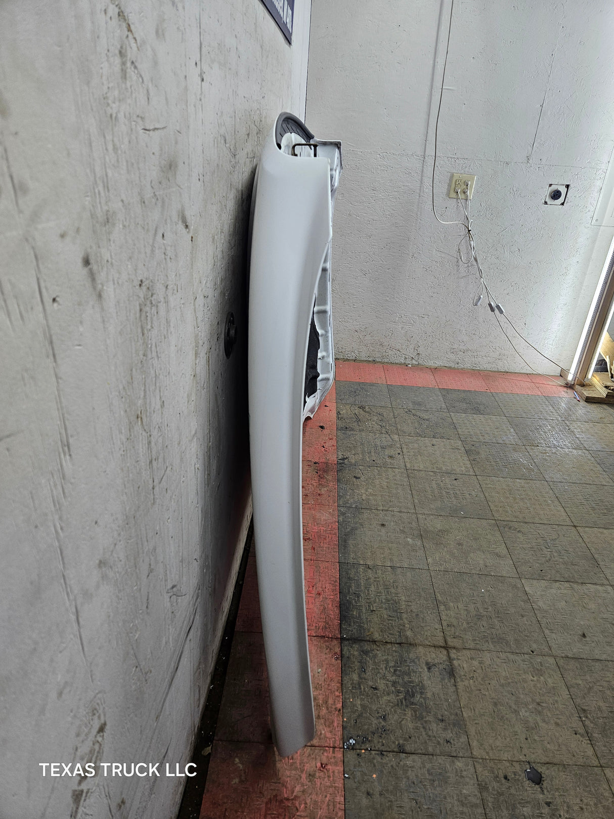 2009-2018 Dodge Ram 1500 4th Gen Hood - White