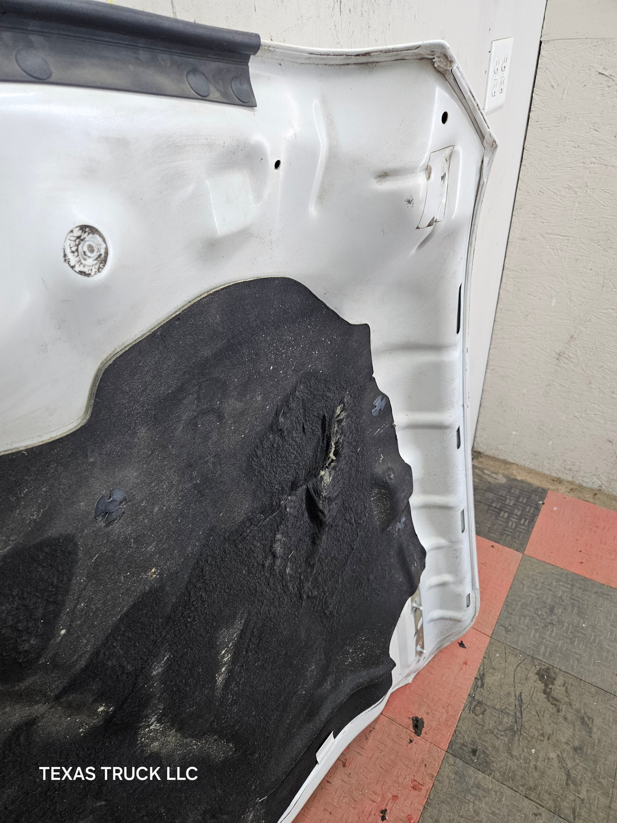 2009-2018 Dodge Ram 1500 4th Gen Hood - White