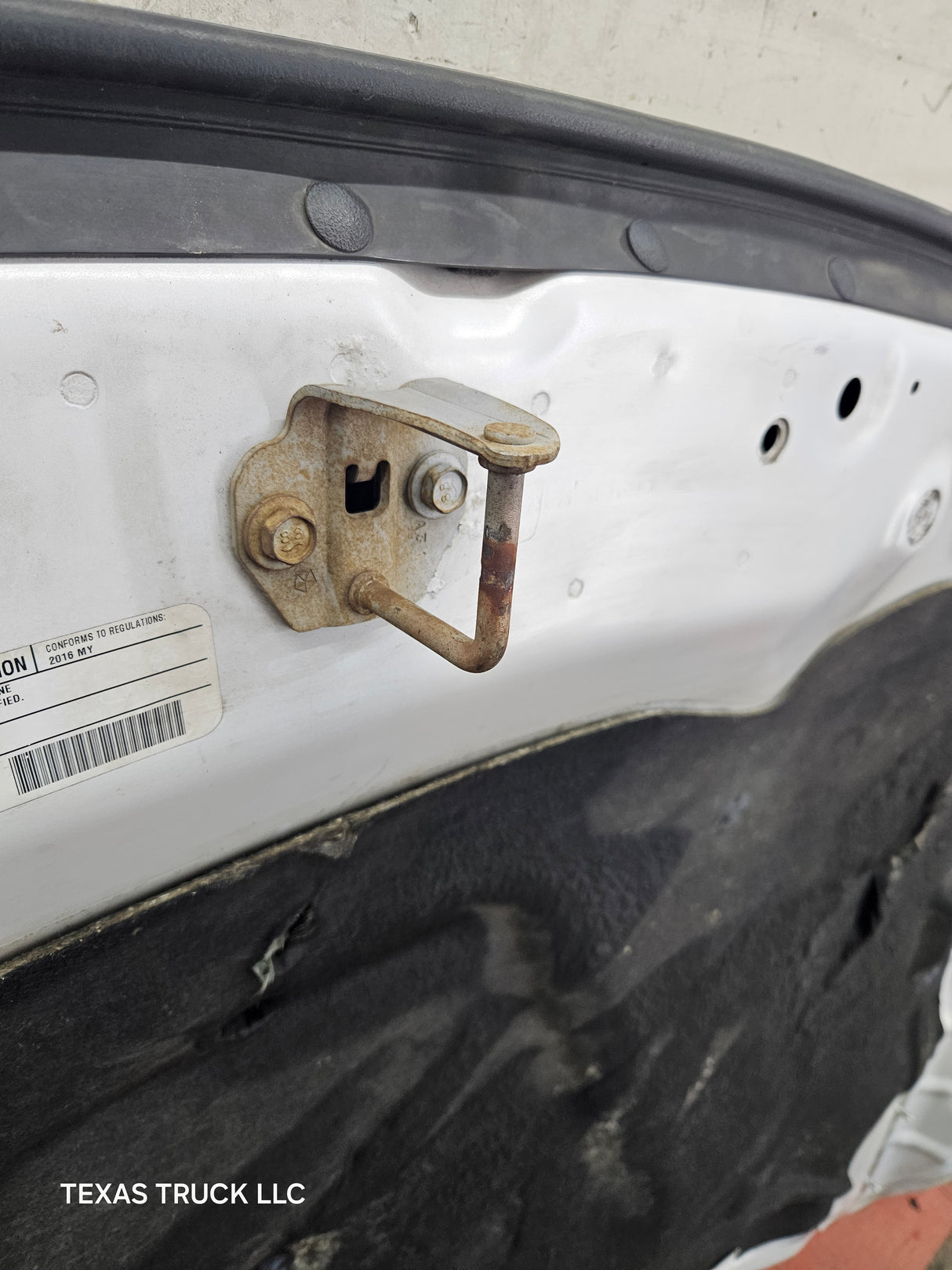 2009-2018 Dodge Ram 1500 4th Gen Hood - White