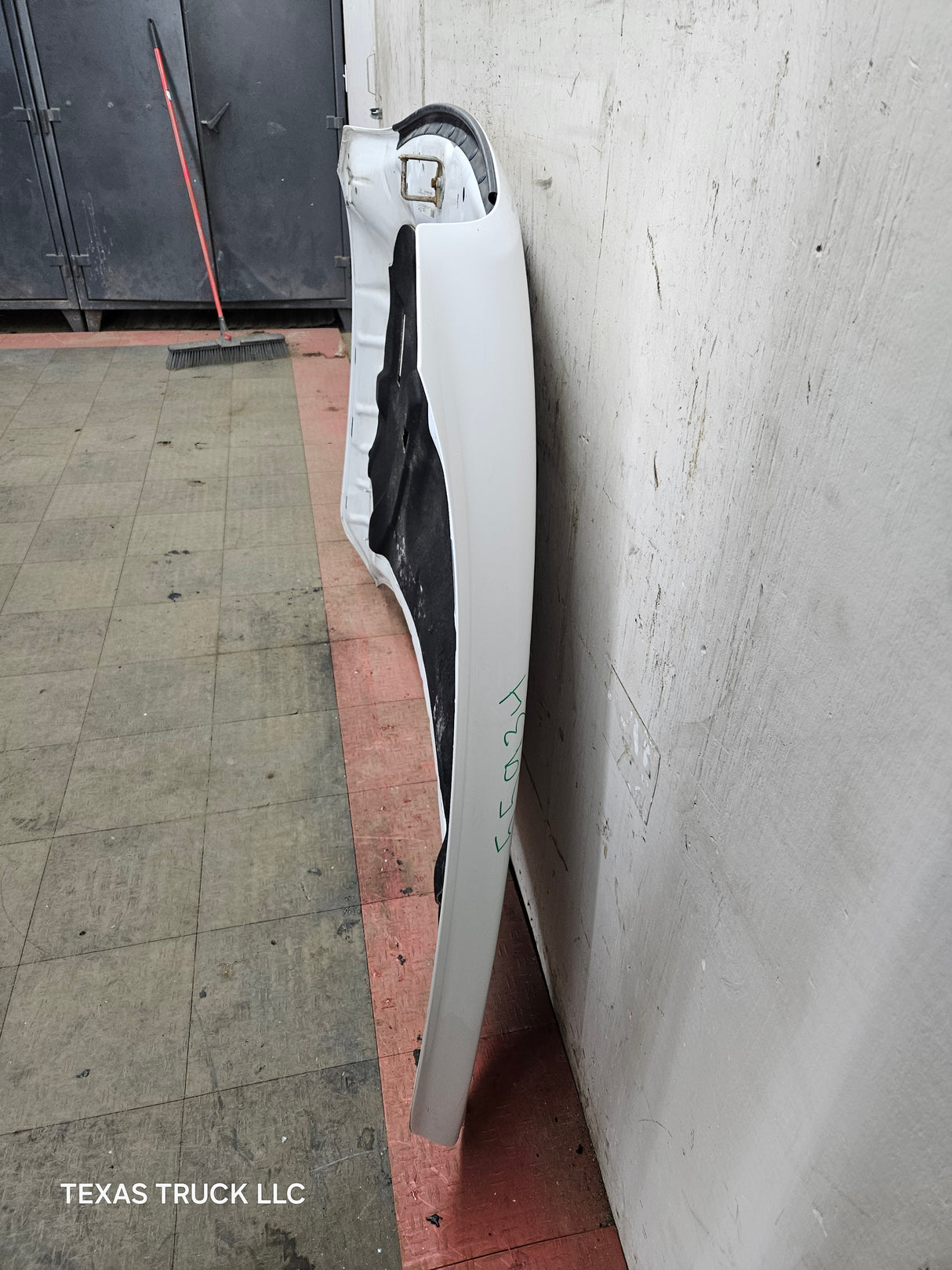 2009-2018 Dodge Ram 1500 4th Gen Hood - White