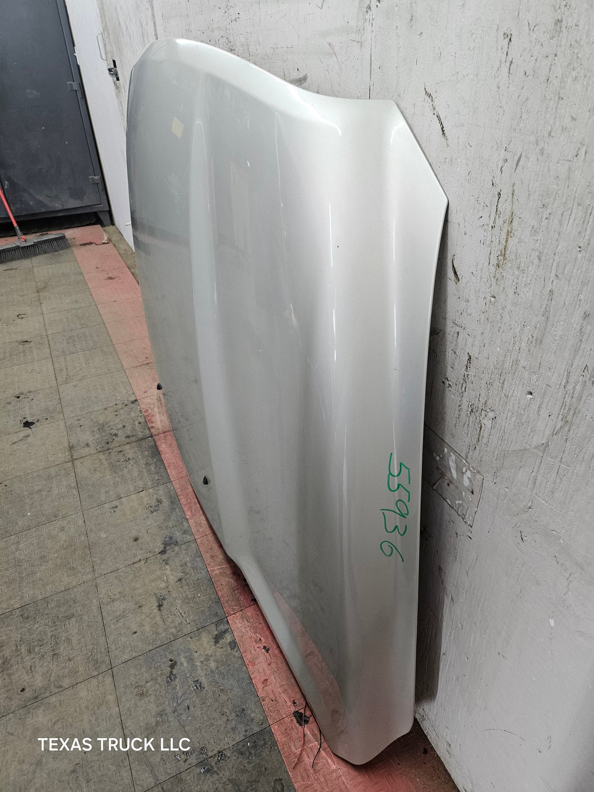 2009-2018 Dodge Ram 1500 4th Gen Hood - Light Graystone Pearl Coat