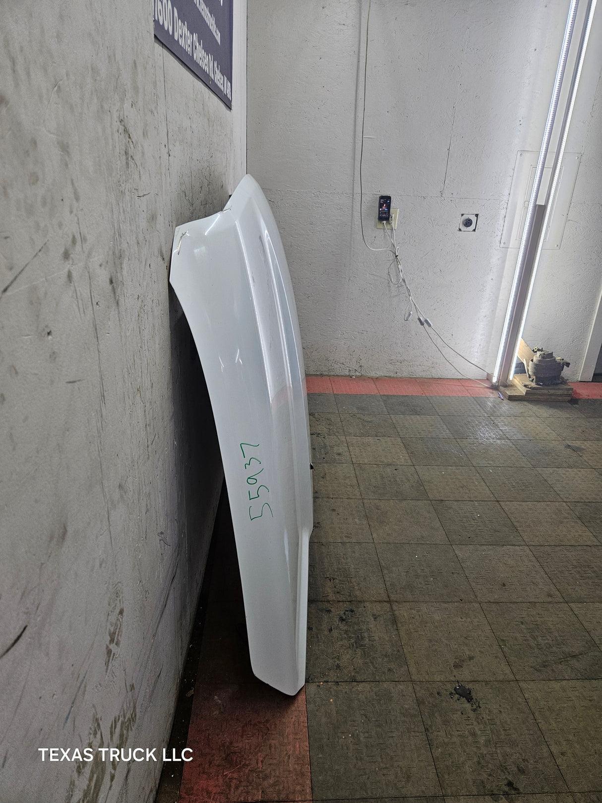 2009-2018 Dodge Ram 1500 4th Gen Hood - White