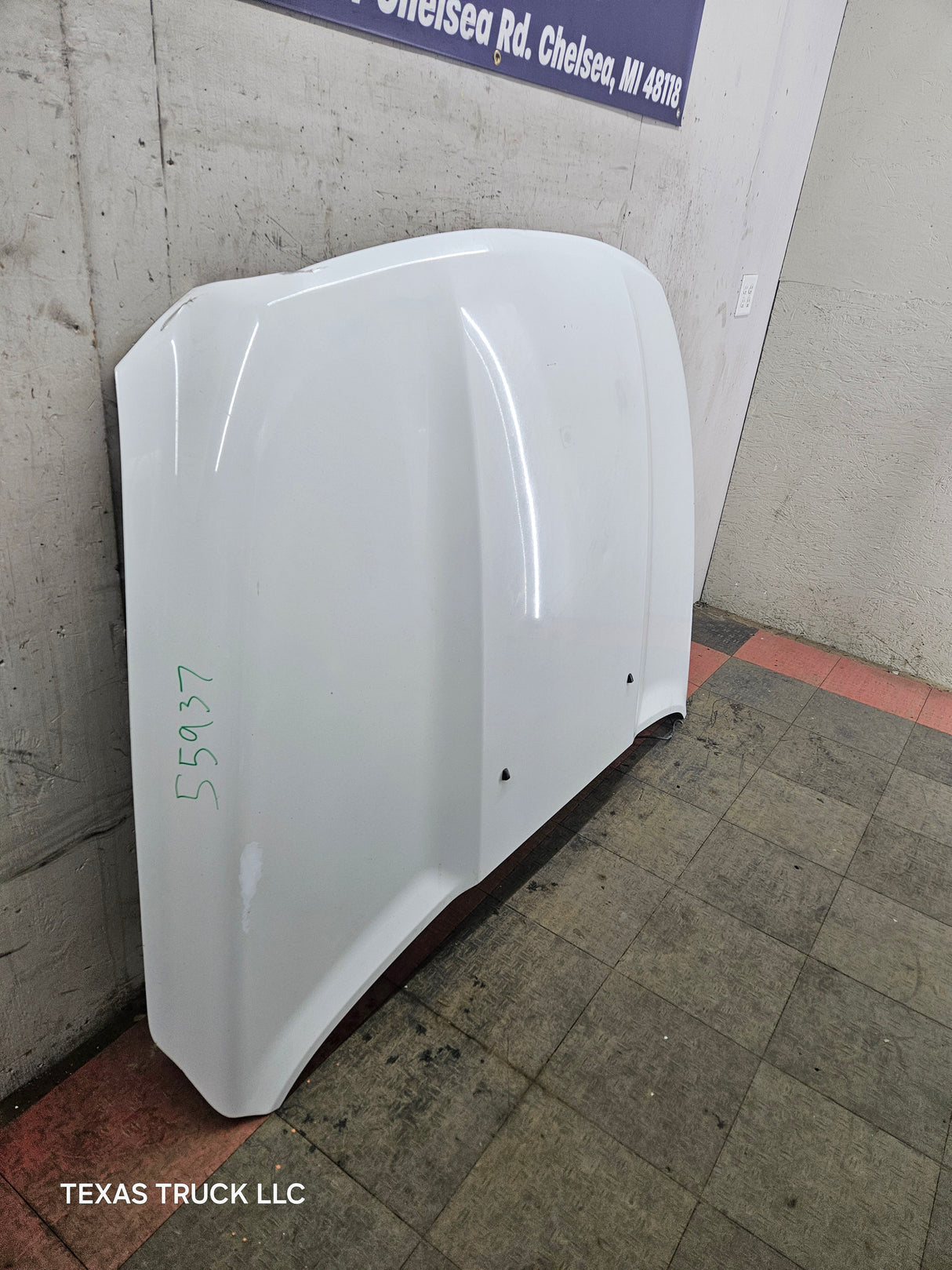 2009-2018 Dodge Ram 1500 4th Gen Hood - White