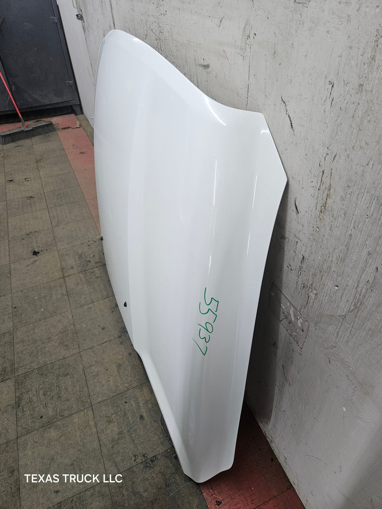 2009-2018 Dodge Ram 1500 4th Gen Hood - White