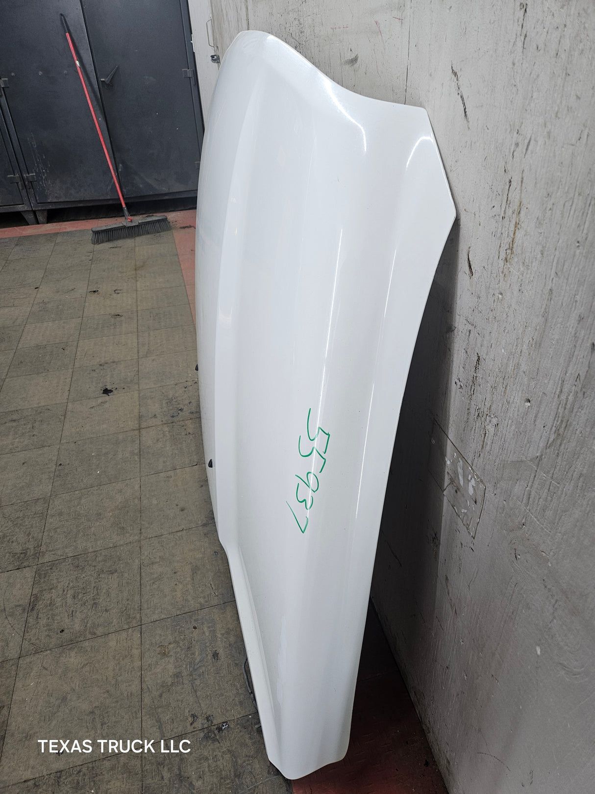 2009-2018 Dodge Ram 1500 4th Gen Hood - White