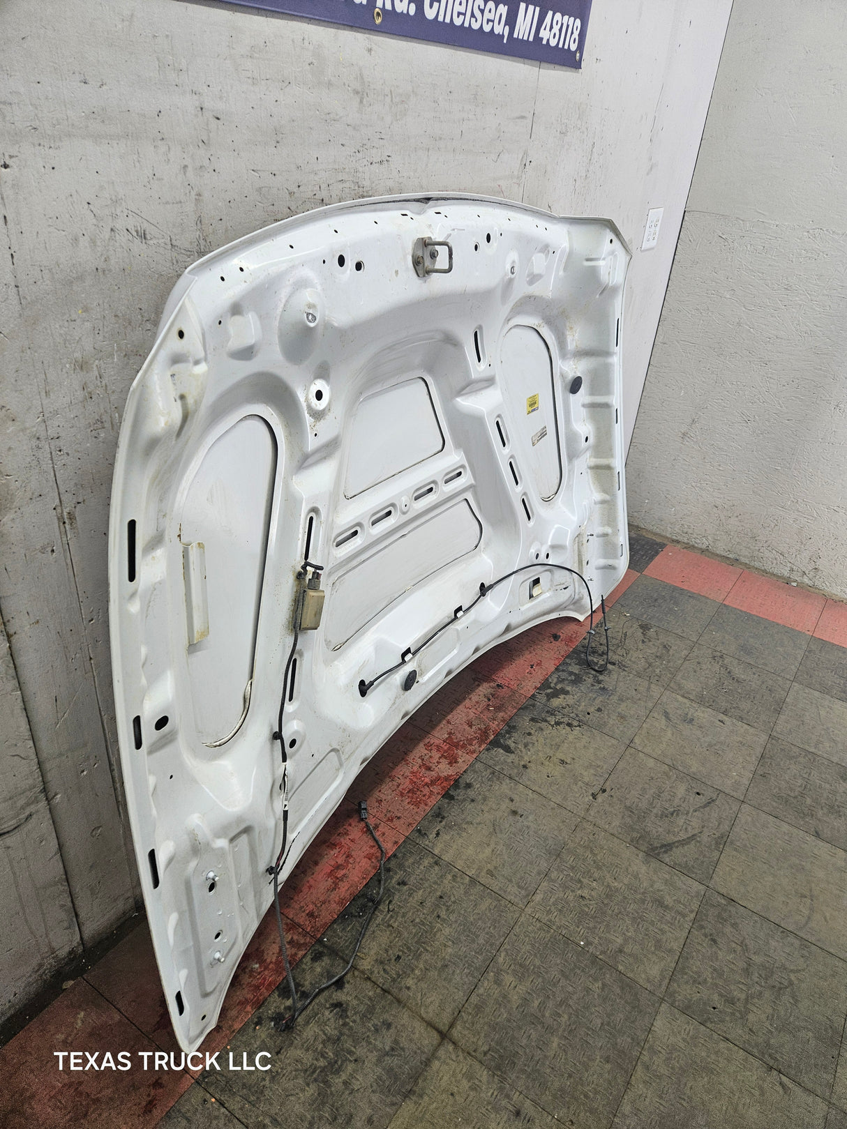 2009-2018 Dodge Ram 1500 4th Gen Hood - White