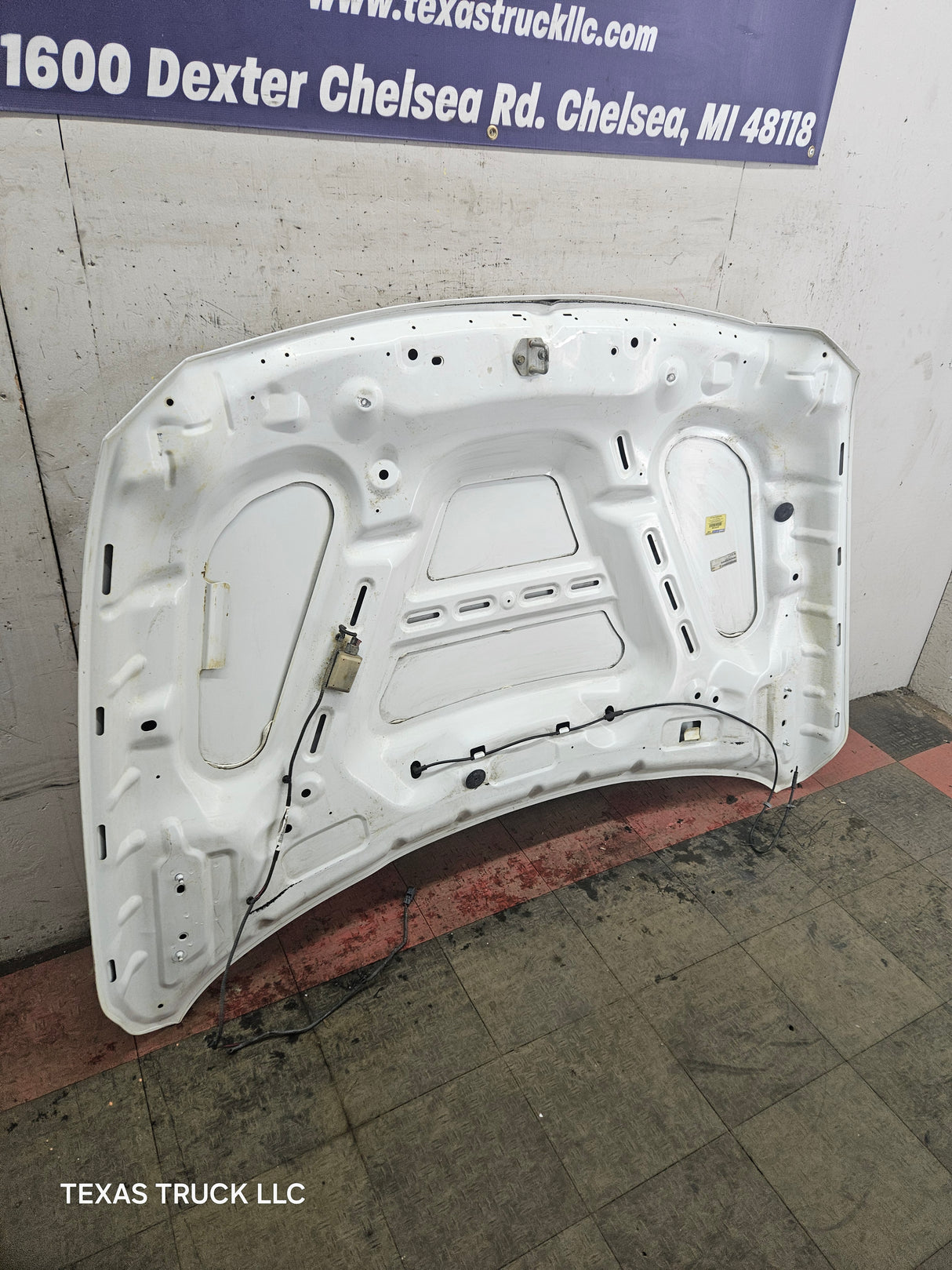 2009-2018 Dodge Ram 1500 4th Gen Hood - White