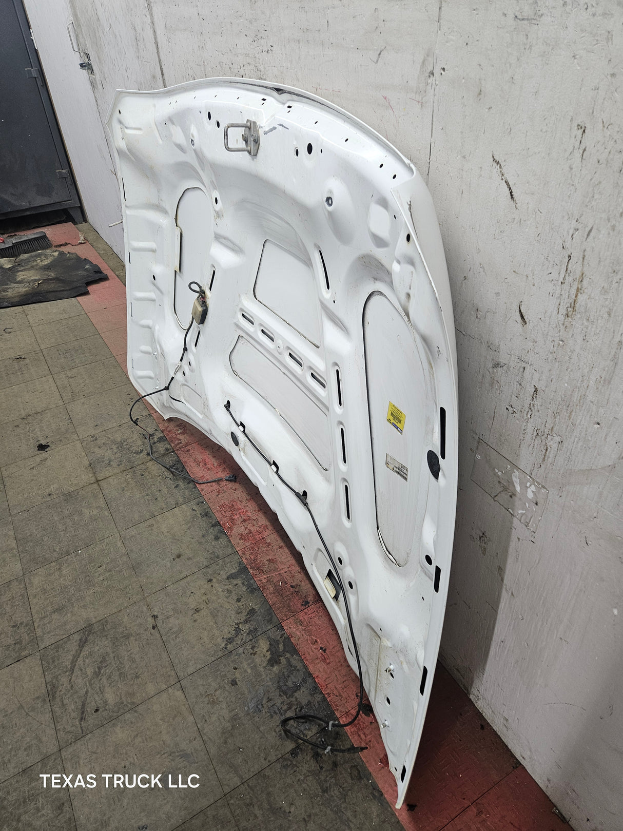 2009-2018 Dodge Ram 1500 4th Gen Hood - White