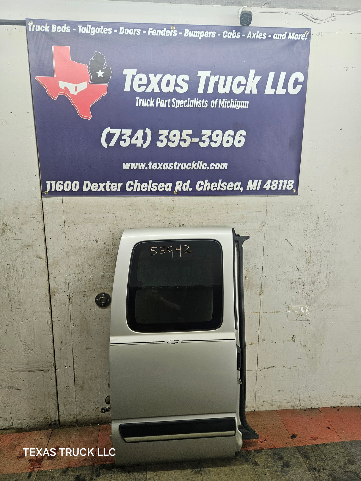 1999-2006 Chevrolet Silverado / GMC Sierra 1500 2500 3500 HD Rear Passenger side Extended Cab rear door - Pewter/Tan