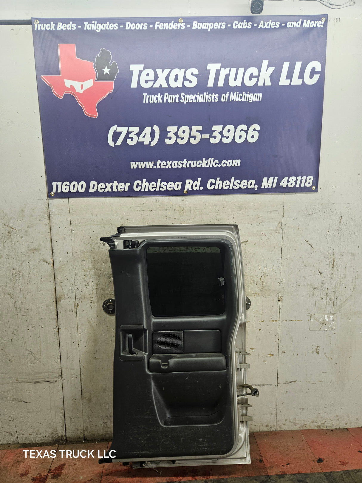 1999-2006 Chevrolet Silverado / GMC Sierra 1500 2500 3500 HD Rear Passenger side Extended Cab rear door - Pewter/Tan