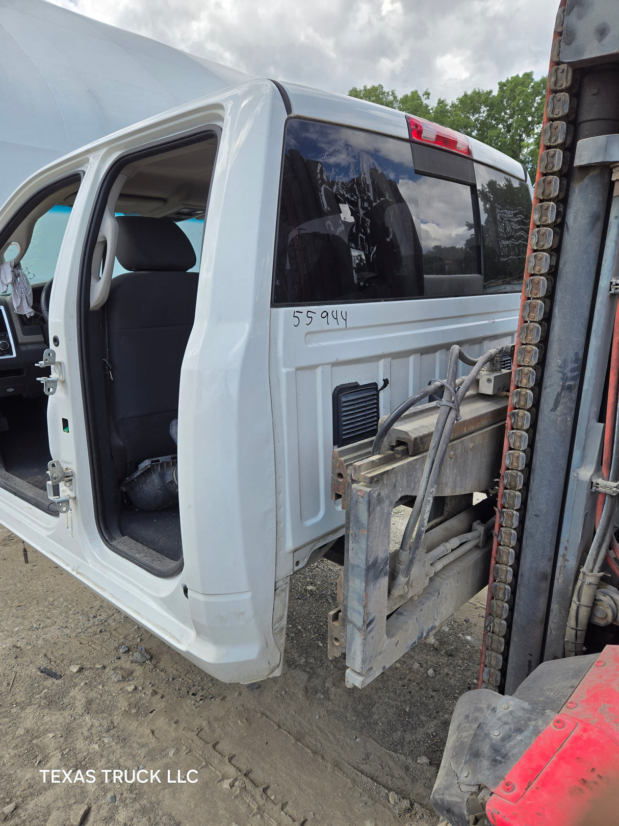 2009-2018 Dodge Ram 1500 4th Gen Quad Cab Cab - White