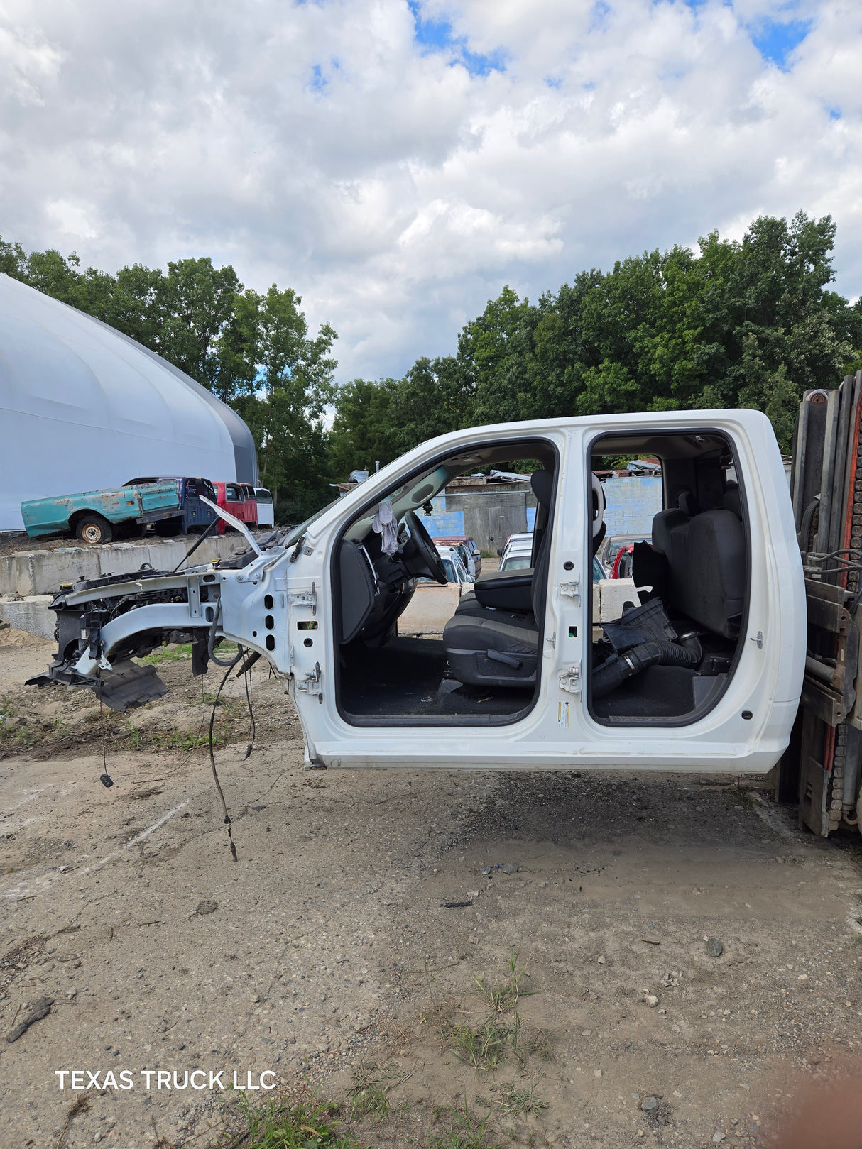 2009-2018 Dodge Ram 1500 4th Gen Quad Cab Cab - White