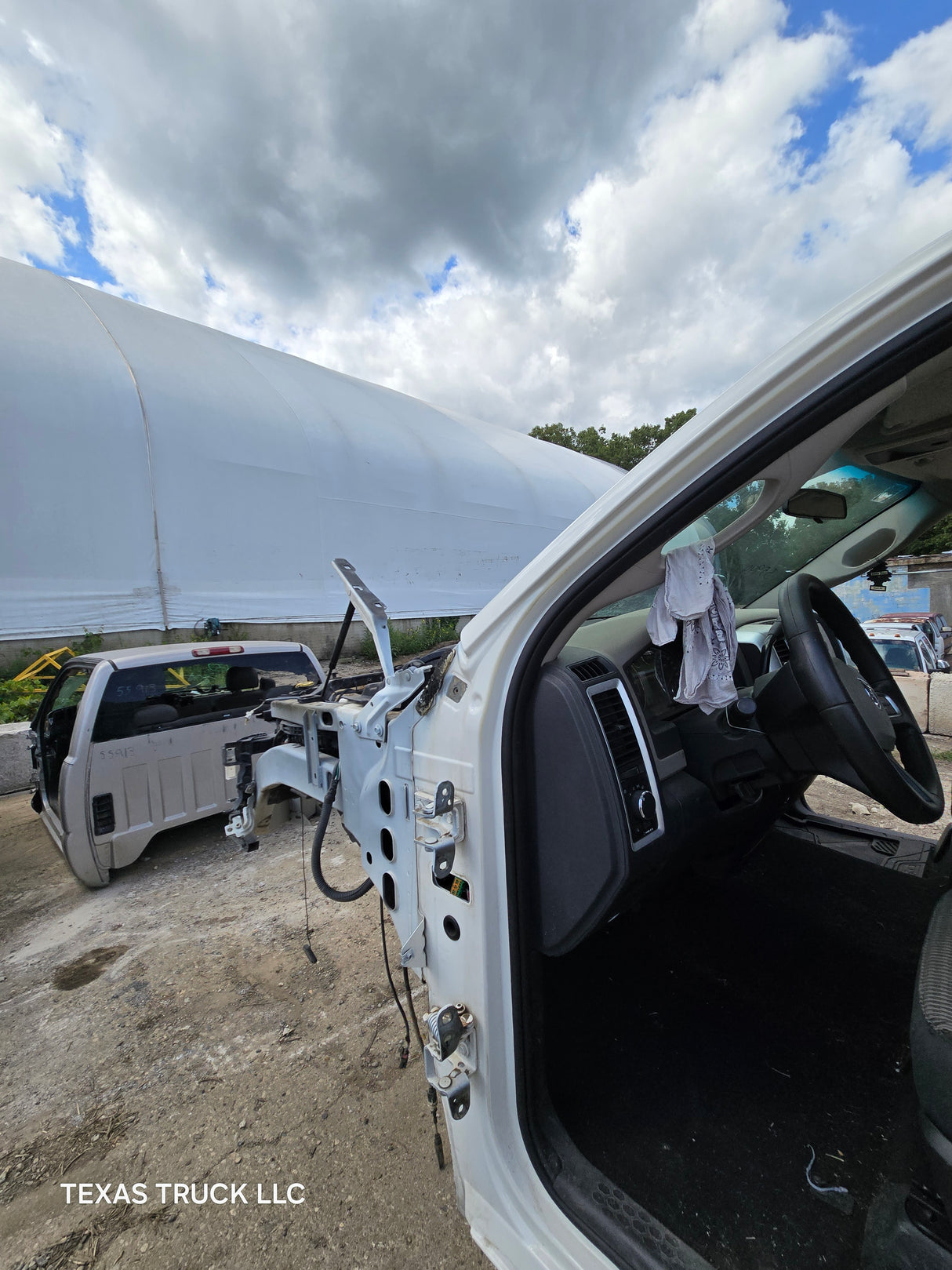 2009-2018 Dodge Ram 1500 4th Gen Quad Cab Cab - White