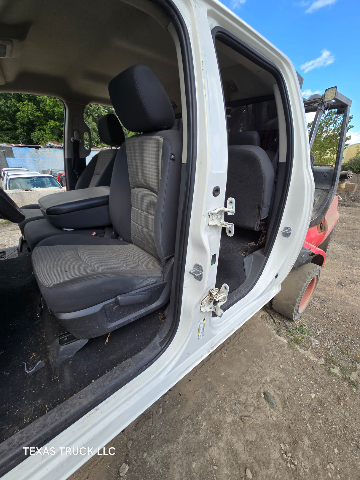 2009-2018 Dodge Ram 1500 4th Gen Quad Cab Cab - White