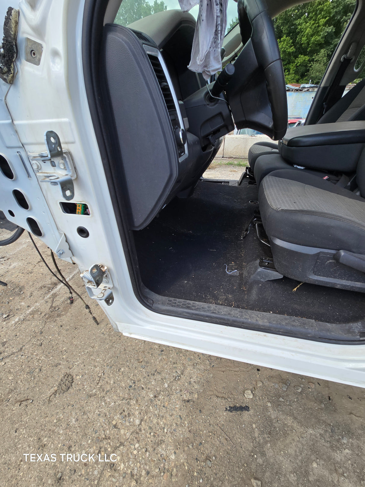 2009-2018 Dodge Ram 1500 4th Gen Quad Cab Cab - White