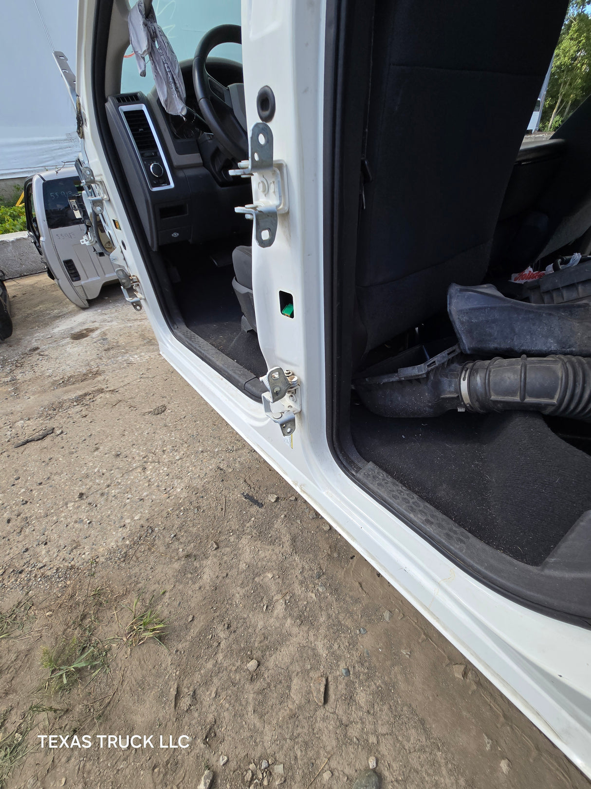 2009-2018 Dodge Ram 1500 4th Gen Quad Cab Cab - White