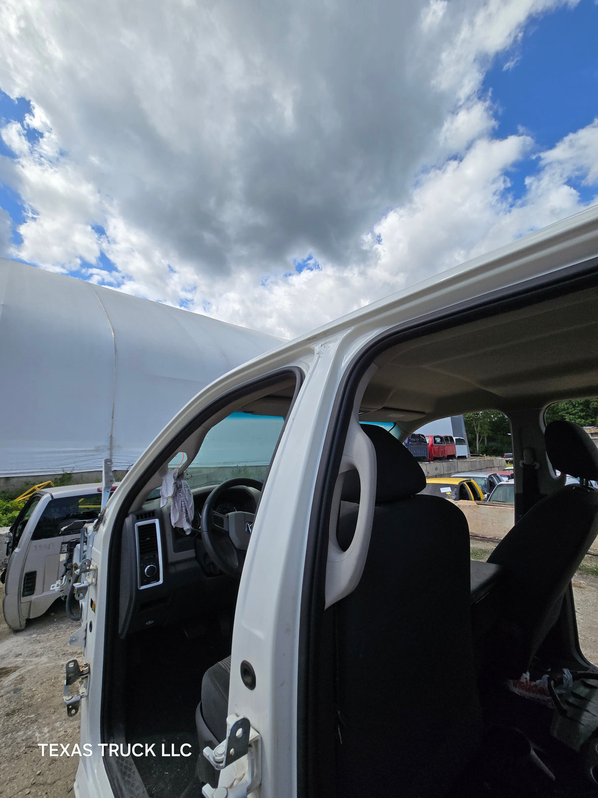 2009-2018 Dodge Ram 1500 4th Gen Quad Cab Cab - White