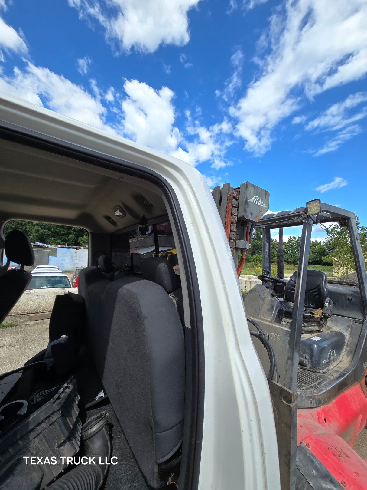 2009-2018 Dodge Ram 1500 4th Gen Quad Cab Cab - White