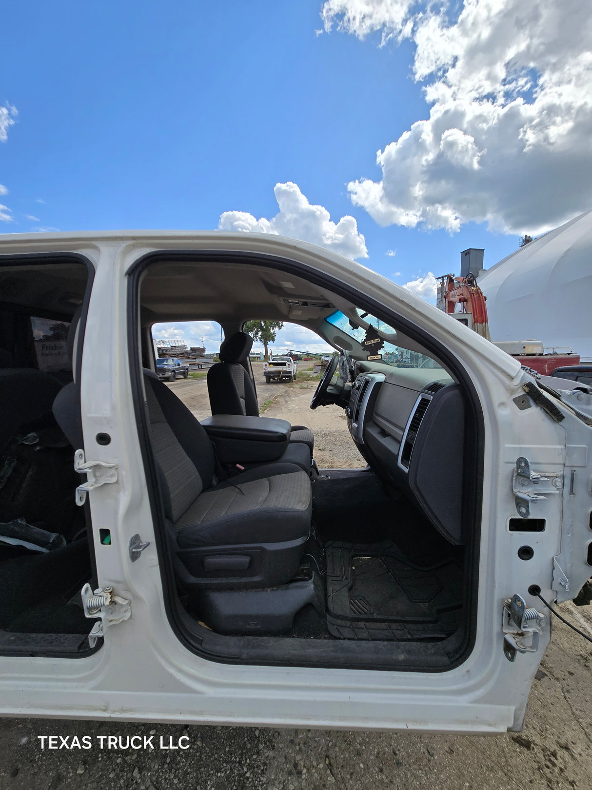 2009-2018 Dodge Ram 1500 4th Gen Quad Cab Cab - White