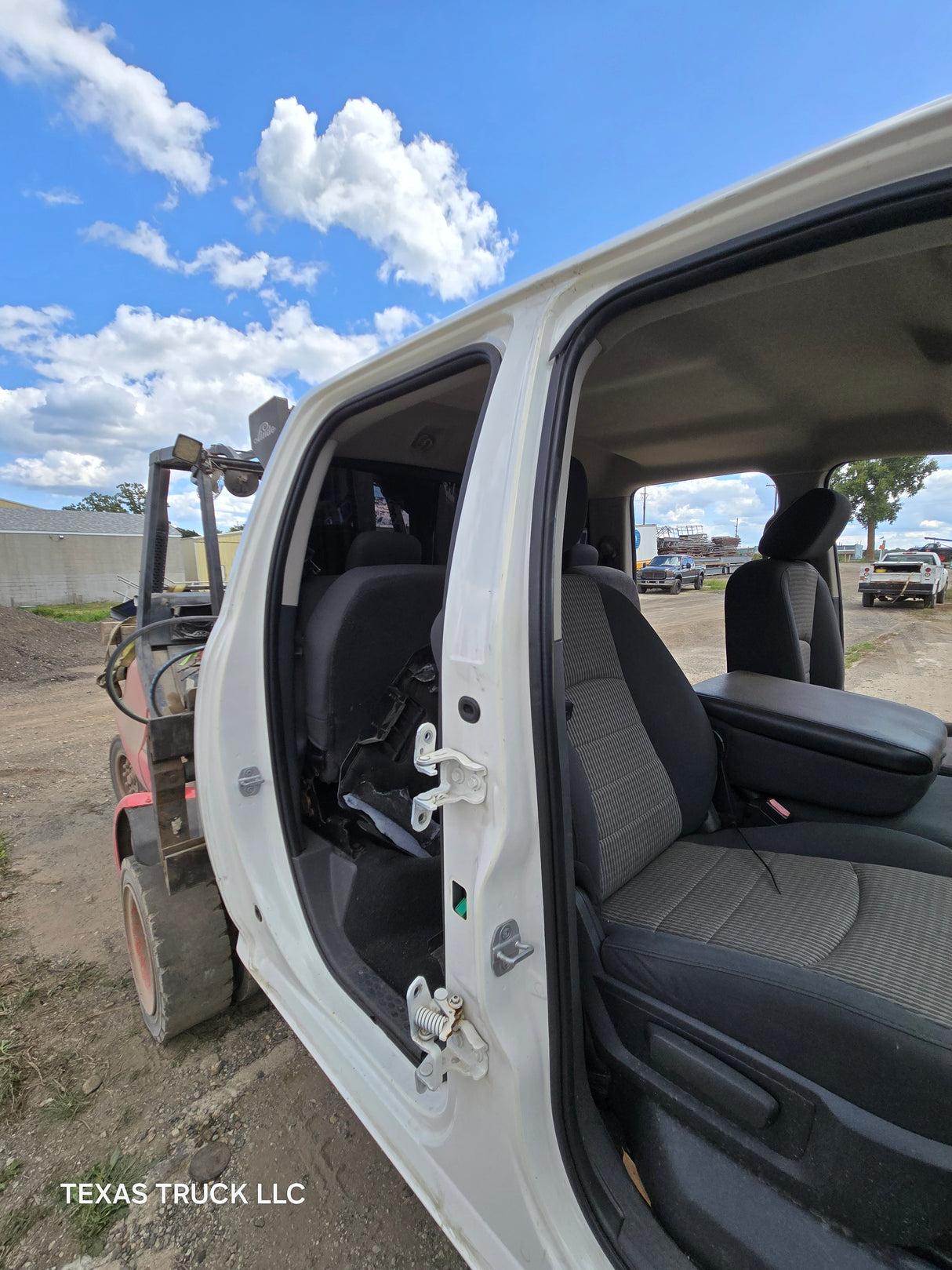 2009-2018 Dodge Ram 1500 4th Gen Quad Cab Cab - White