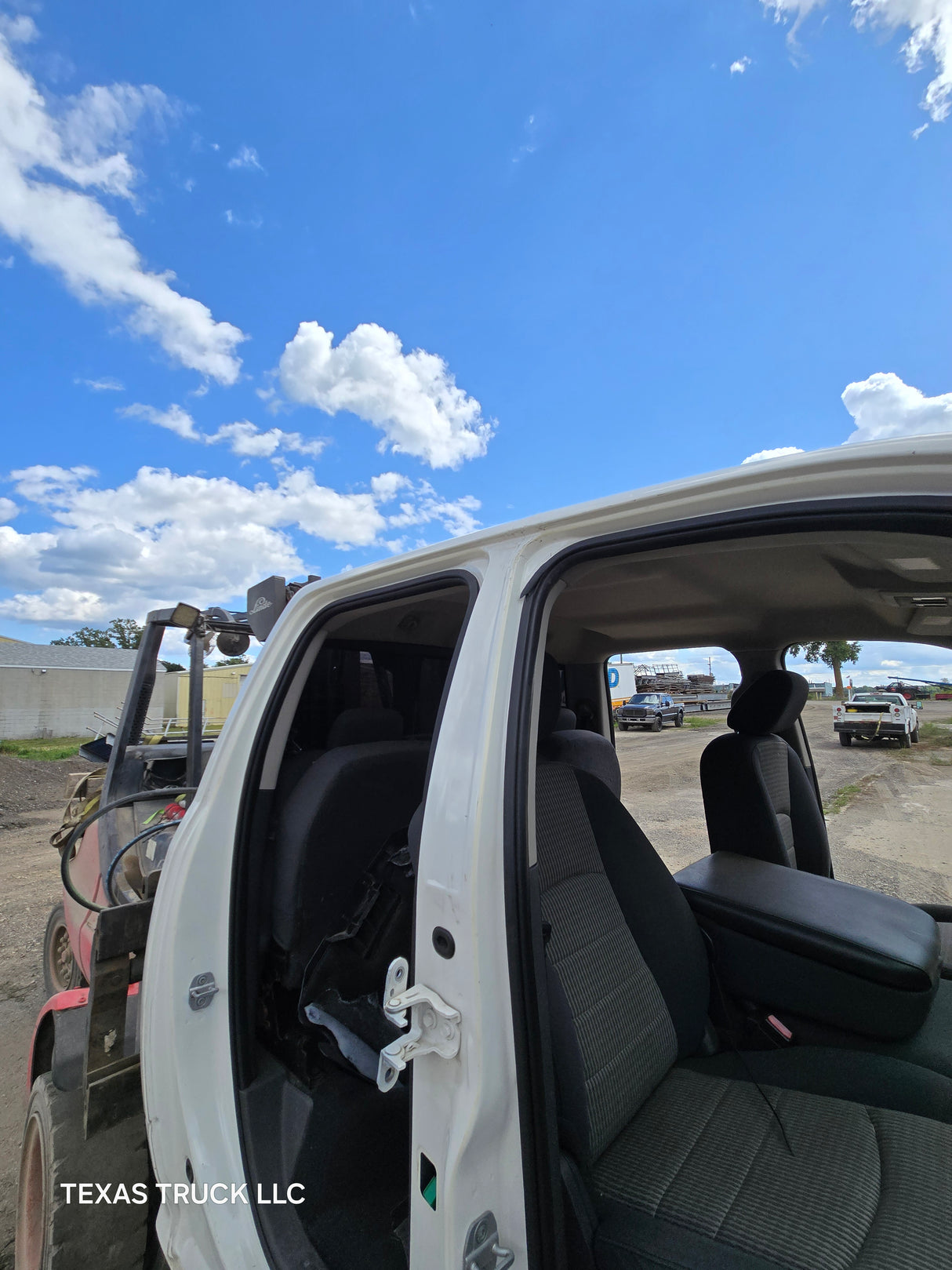 2009-2018 Dodge Ram 1500 4th Gen Quad Cab Cab - White