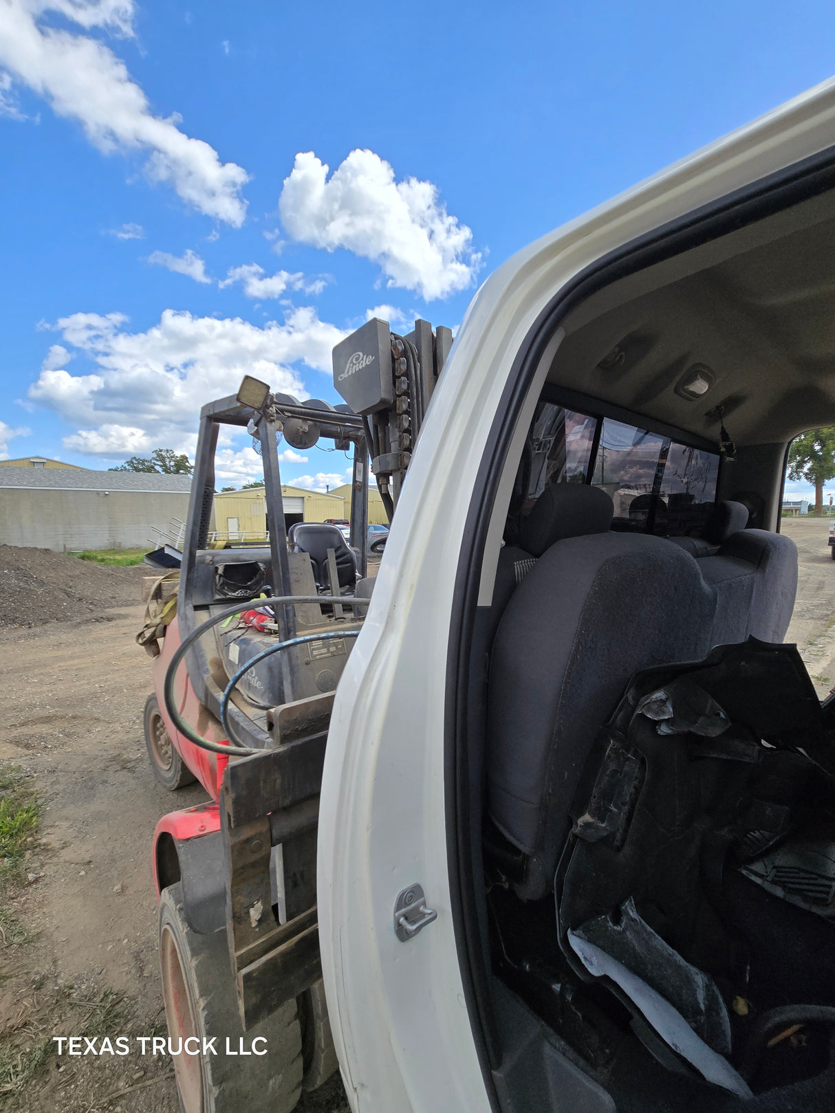 2009-2018 Dodge Ram 1500 4th Gen Quad Cab Cab - White