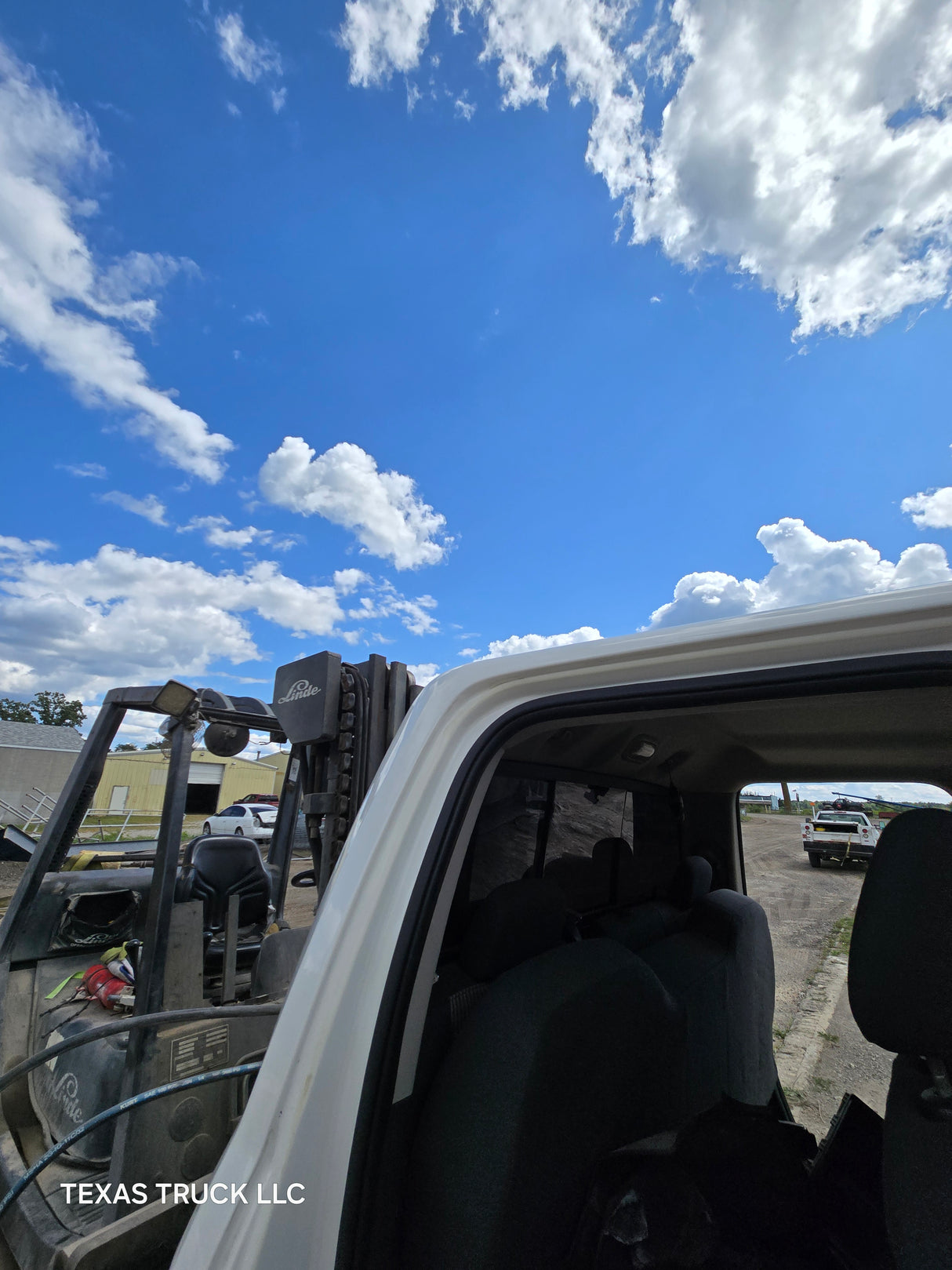 2009-2018 Dodge Ram 1500 4th Gen Quad Cab Cab - White