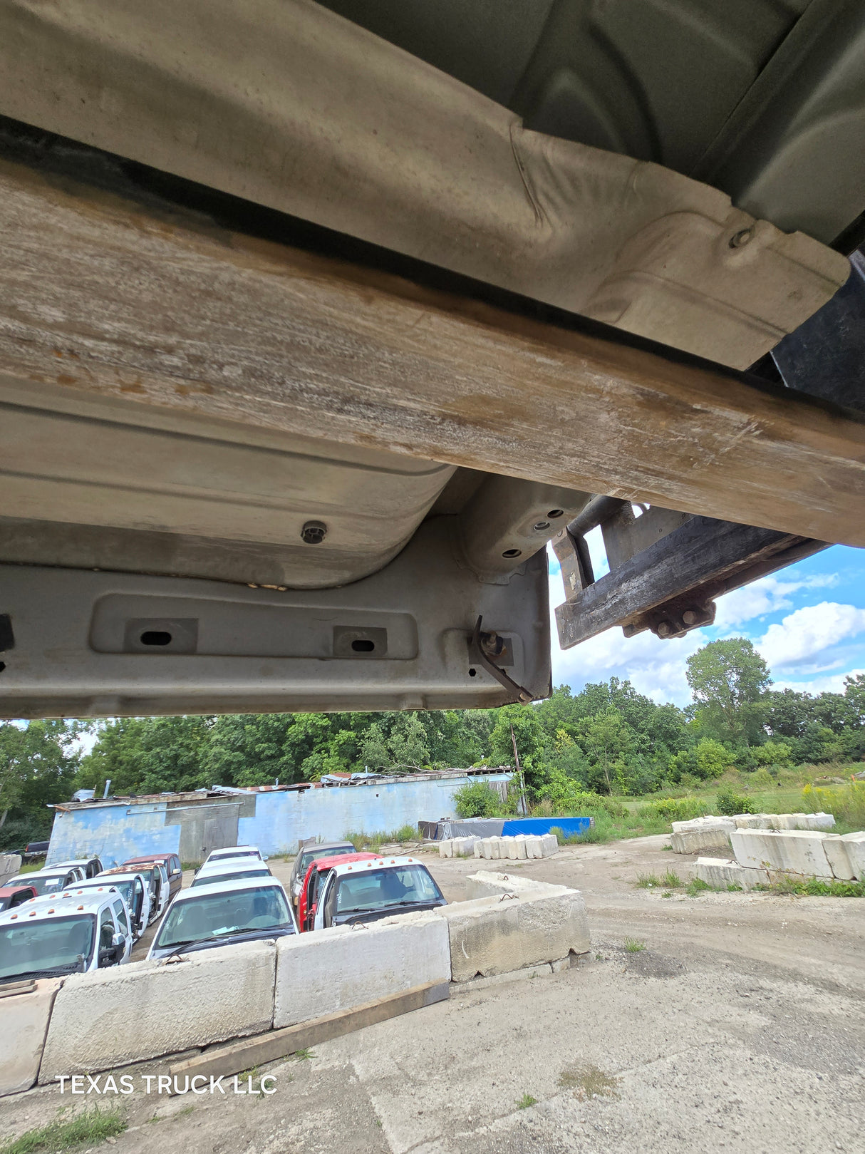 2009-2018 Dodge Ram 1500 4th Gen Quad Cab Cab - White