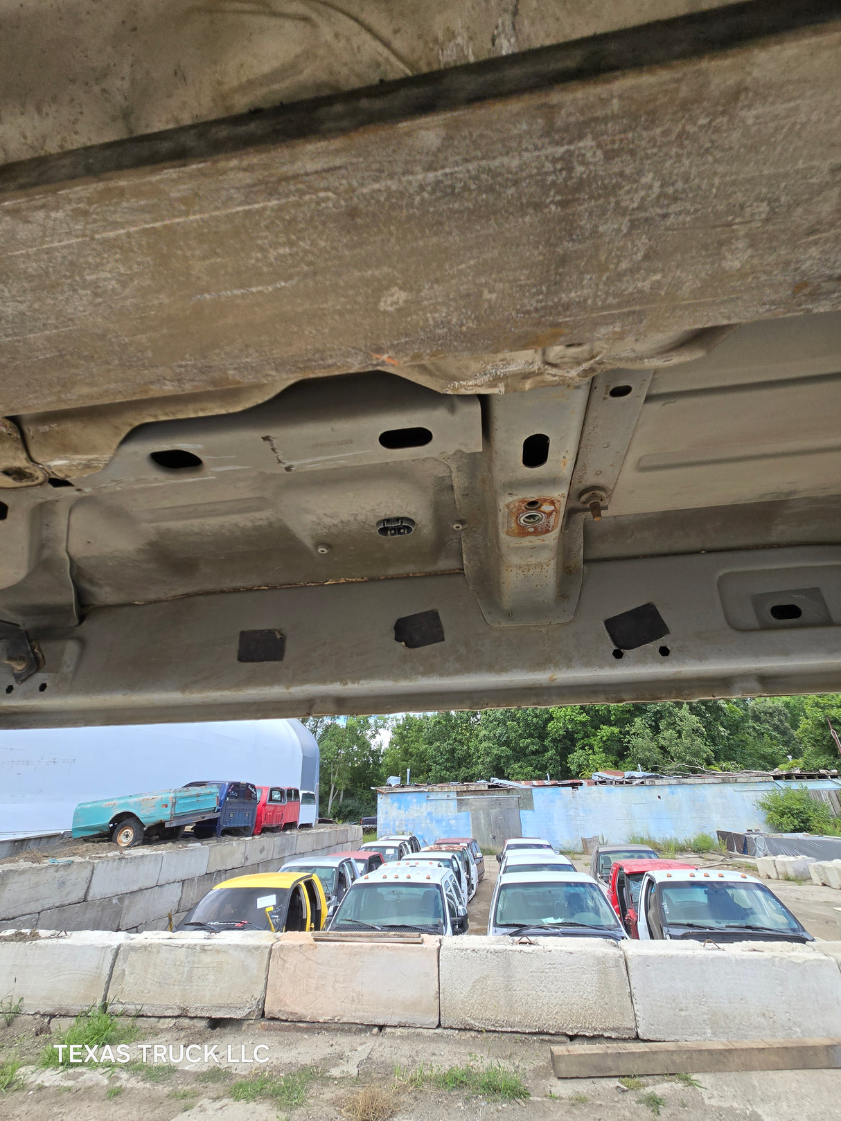 2009-2018 Dodge Ram 1500 4th Gen Quad Cab Cab - White